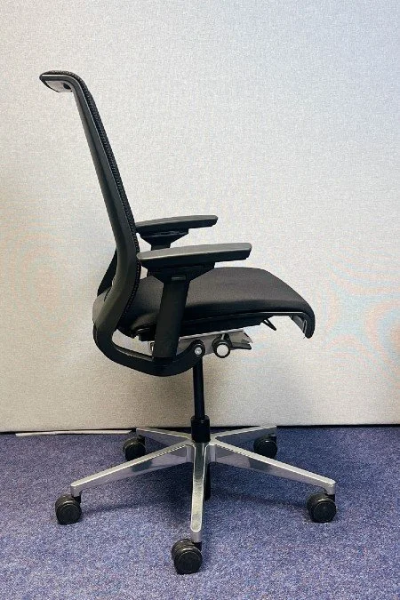 Steelcase Think Task Chair 2.jpg