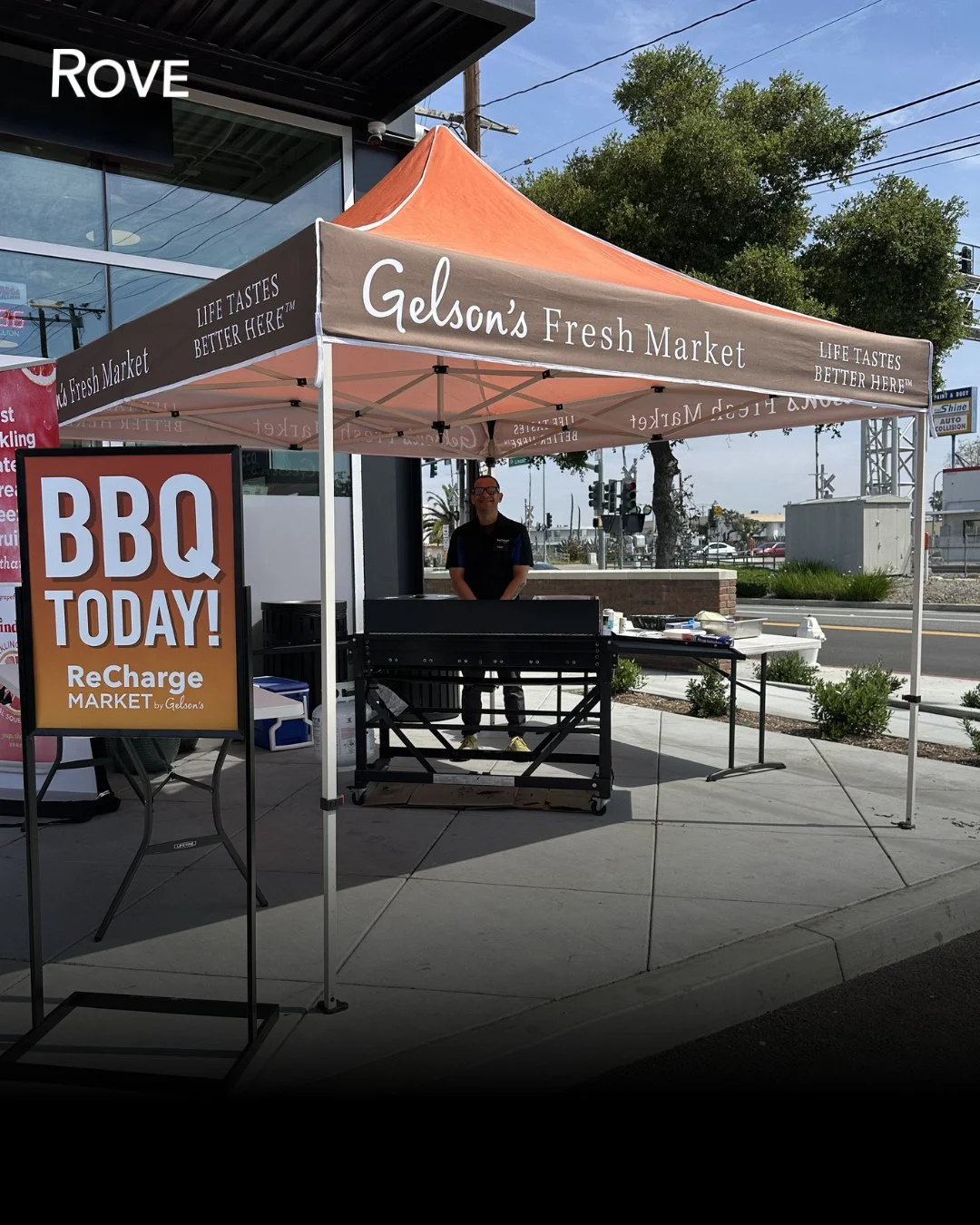 🔥 Your charge just got tastier.⁠
⁠
Join us every Friday from 11 AM &ndash; 2 PM for ReCharge by Gelson's BBQ at Rove &ndash; Santa Ana. While your EV powers up, grab something hot off the grill and make the most of your stop. 🌭⚡⁠
⁠
Pull in, plug in