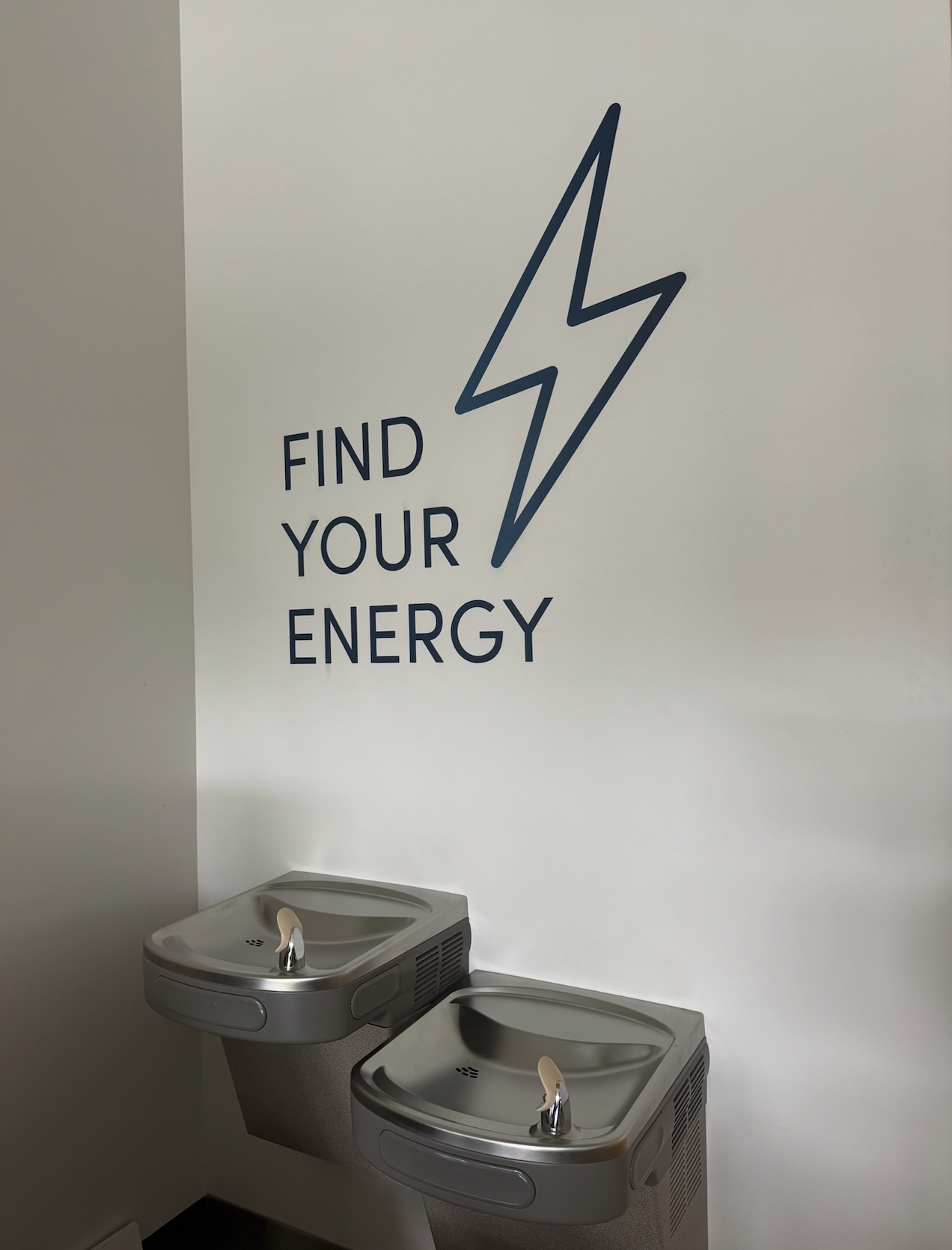 Rove Costa Mesa Water Fountain and Find Your Energy Sign with Bolt