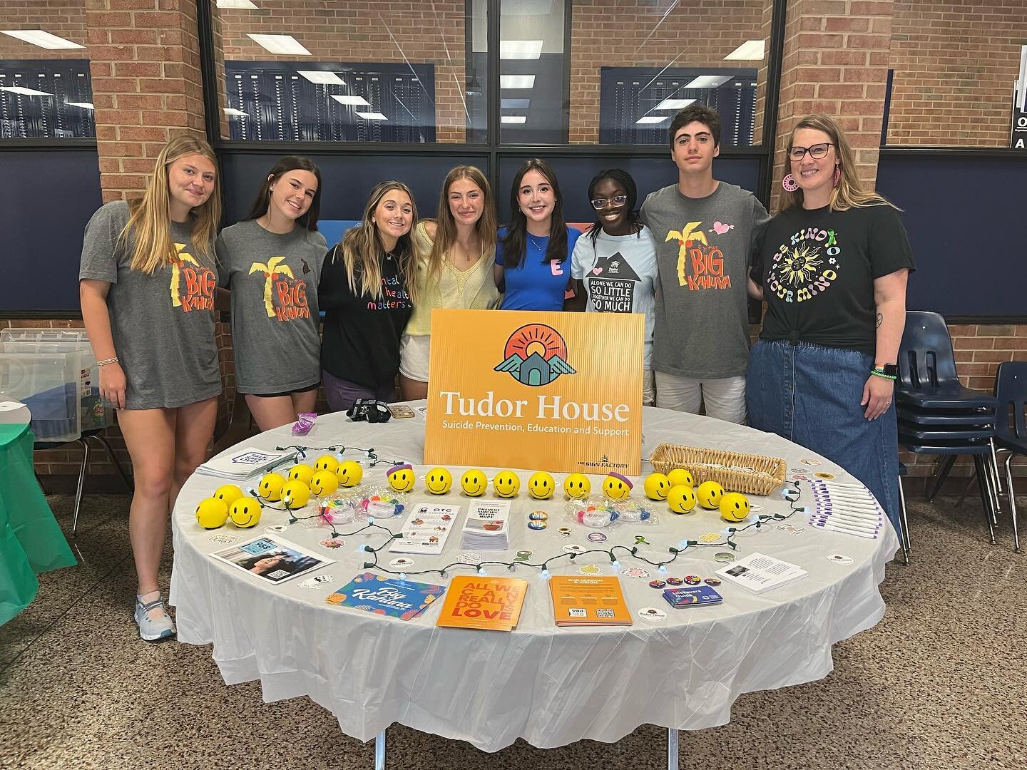 Last weekend, our Teen Ambassadors volunteered at The Mental Health Creative Showcase at HVMS! The theme was &ldquo;Finding Light in the Darkness&rdquo; and over 200 students submitted artwork! 👏🏻

Ambassadors provided mental health and suicide pre