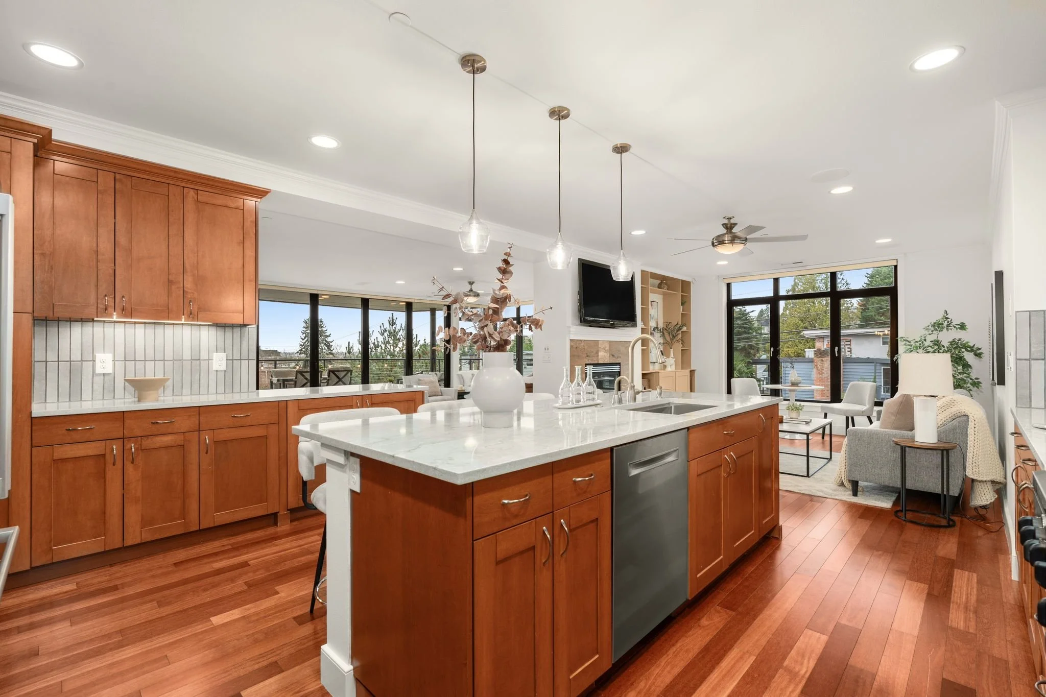 302 5th Ave #202 Kirkland, WA-16.jpg