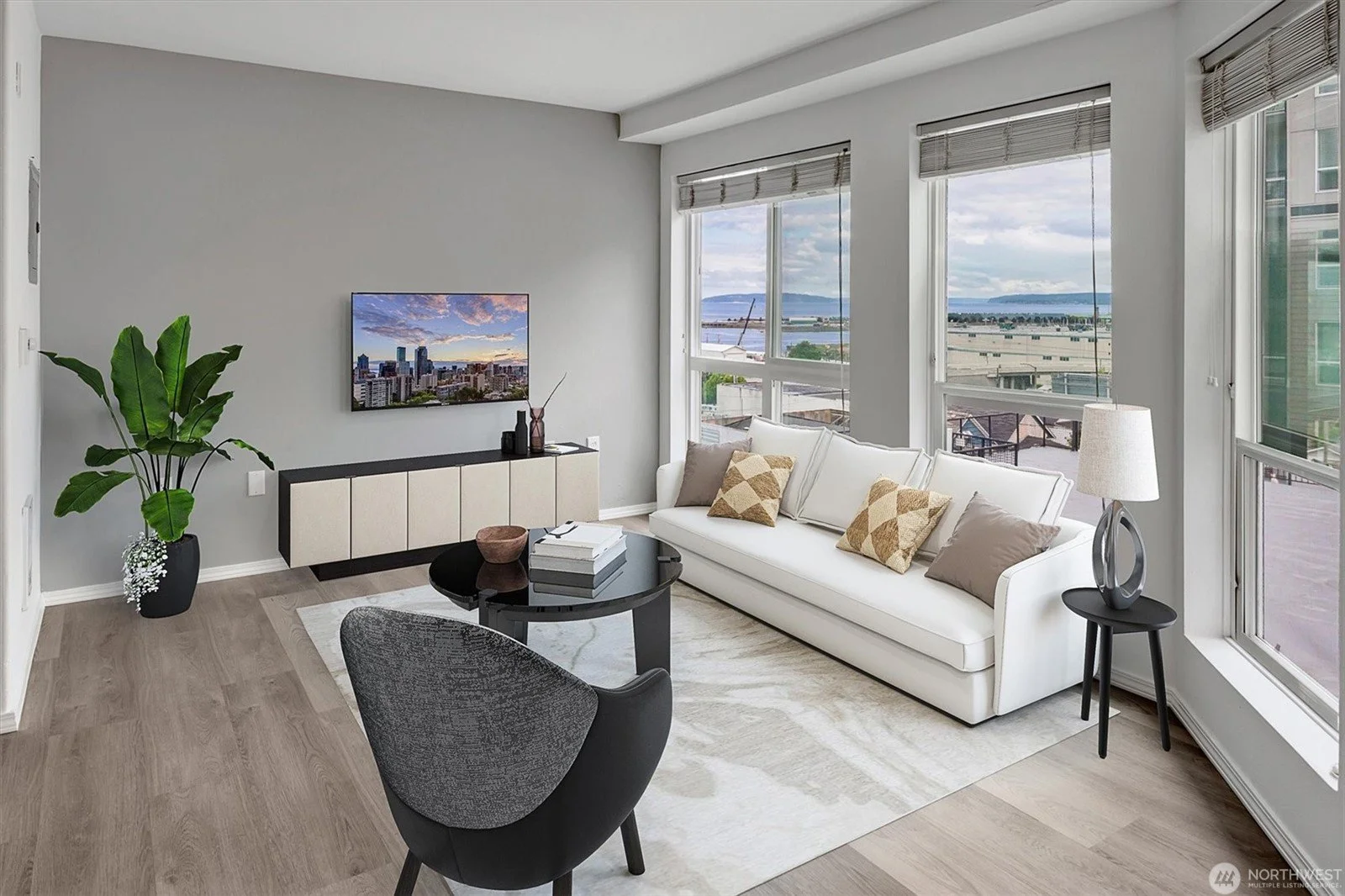Buyer represented in Everett $239,950