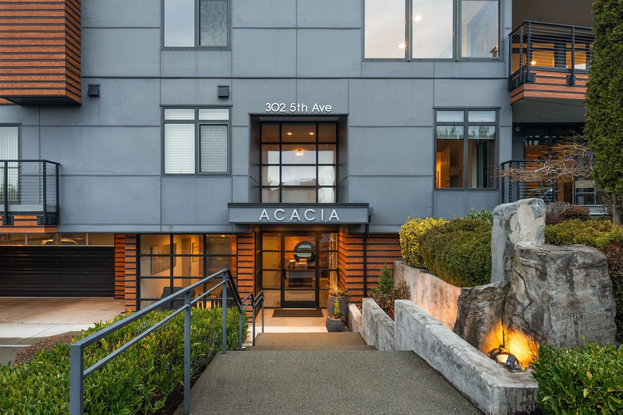 302 5th Ave #202 Kirkland, WA-4.jpg