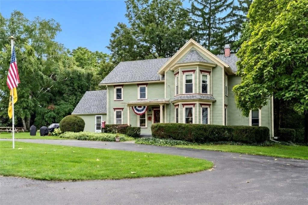 6878 Townline Road