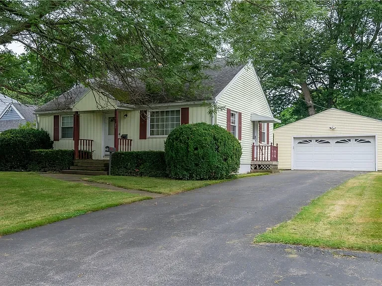 79 Hedge St