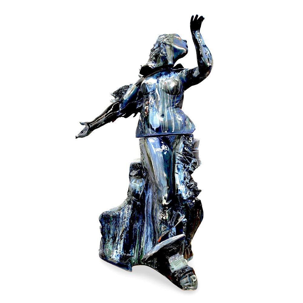Blue Mountain front.jpg