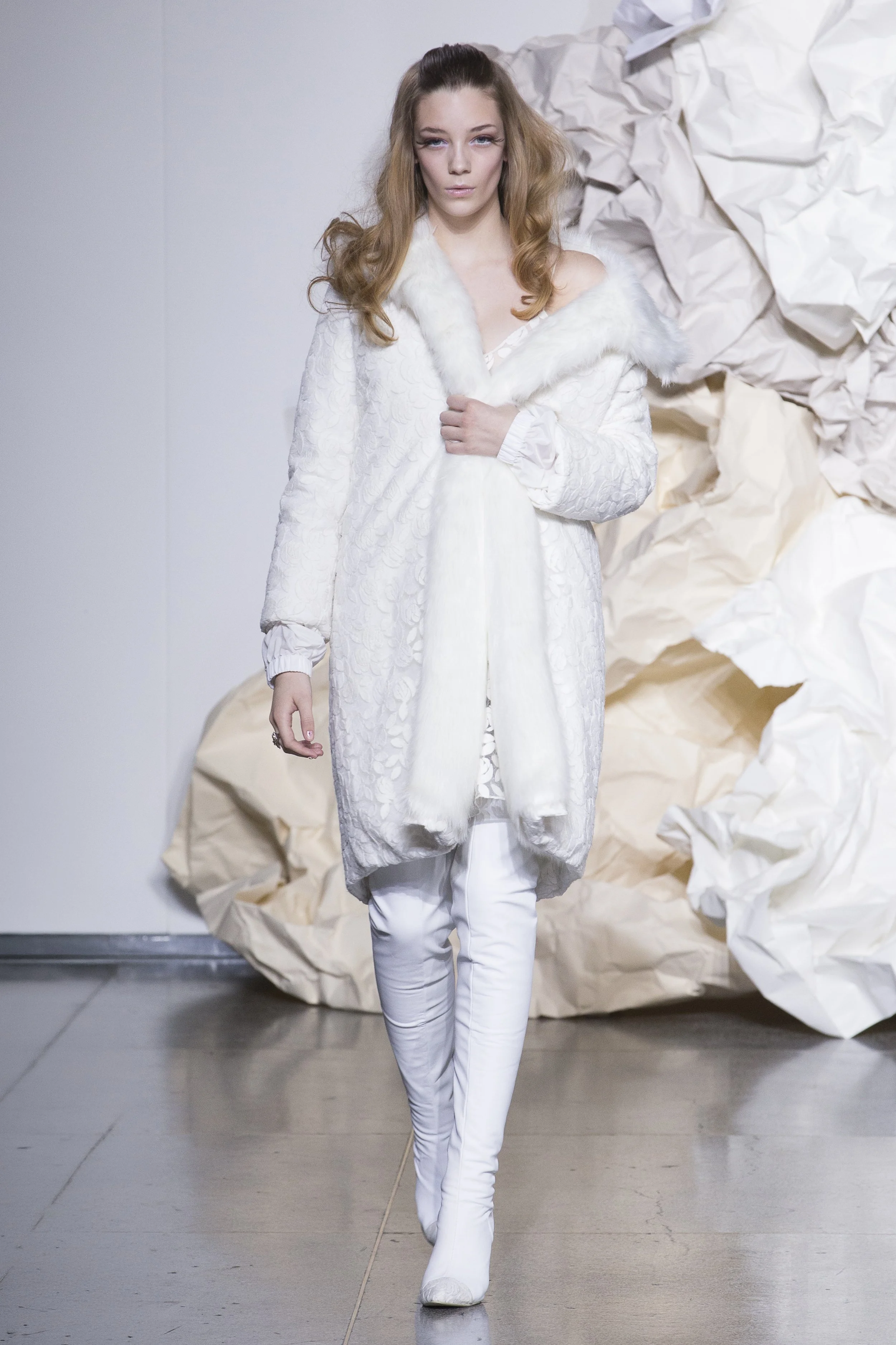 LOVE WILL BE THE GIFT YOU GIVE YOURSELF LOOK 16.jpg