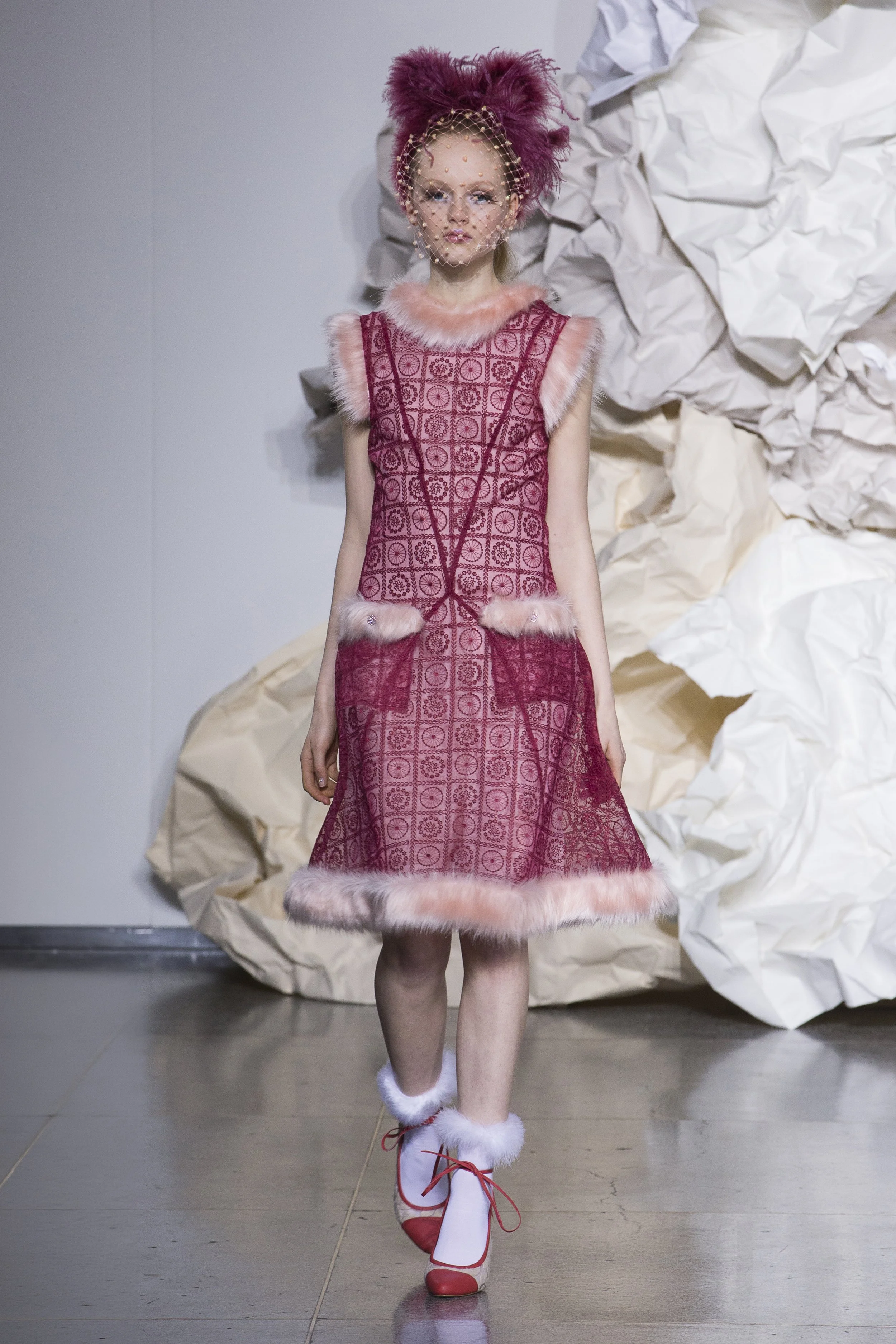 LOVE WILL BE THE GIFT YOU GIVE YOURSELF LOOK 07.jpg