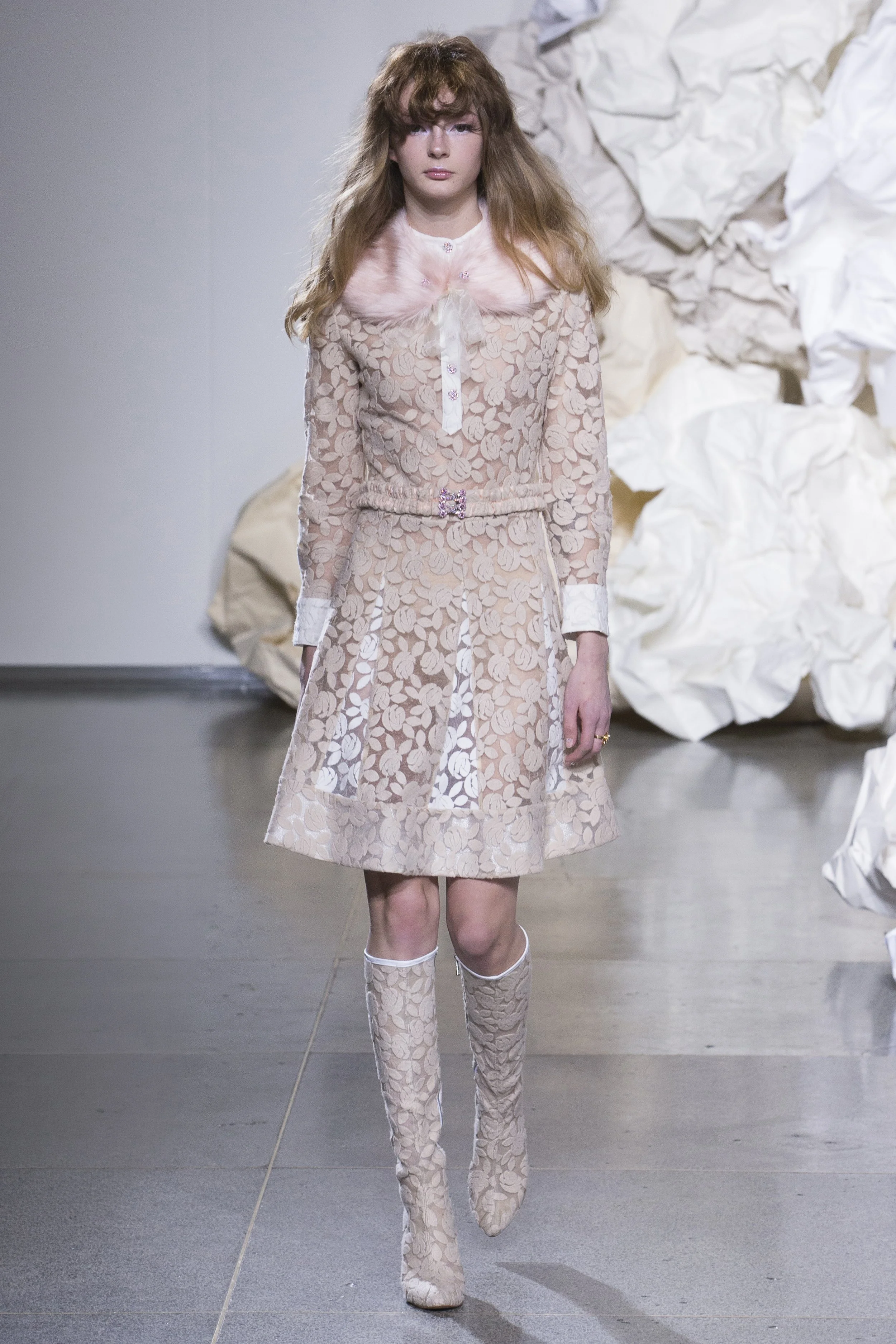 LOVE WILL BE THE GIFT YOU GIVE YOURSELF LOOK 08.jpg