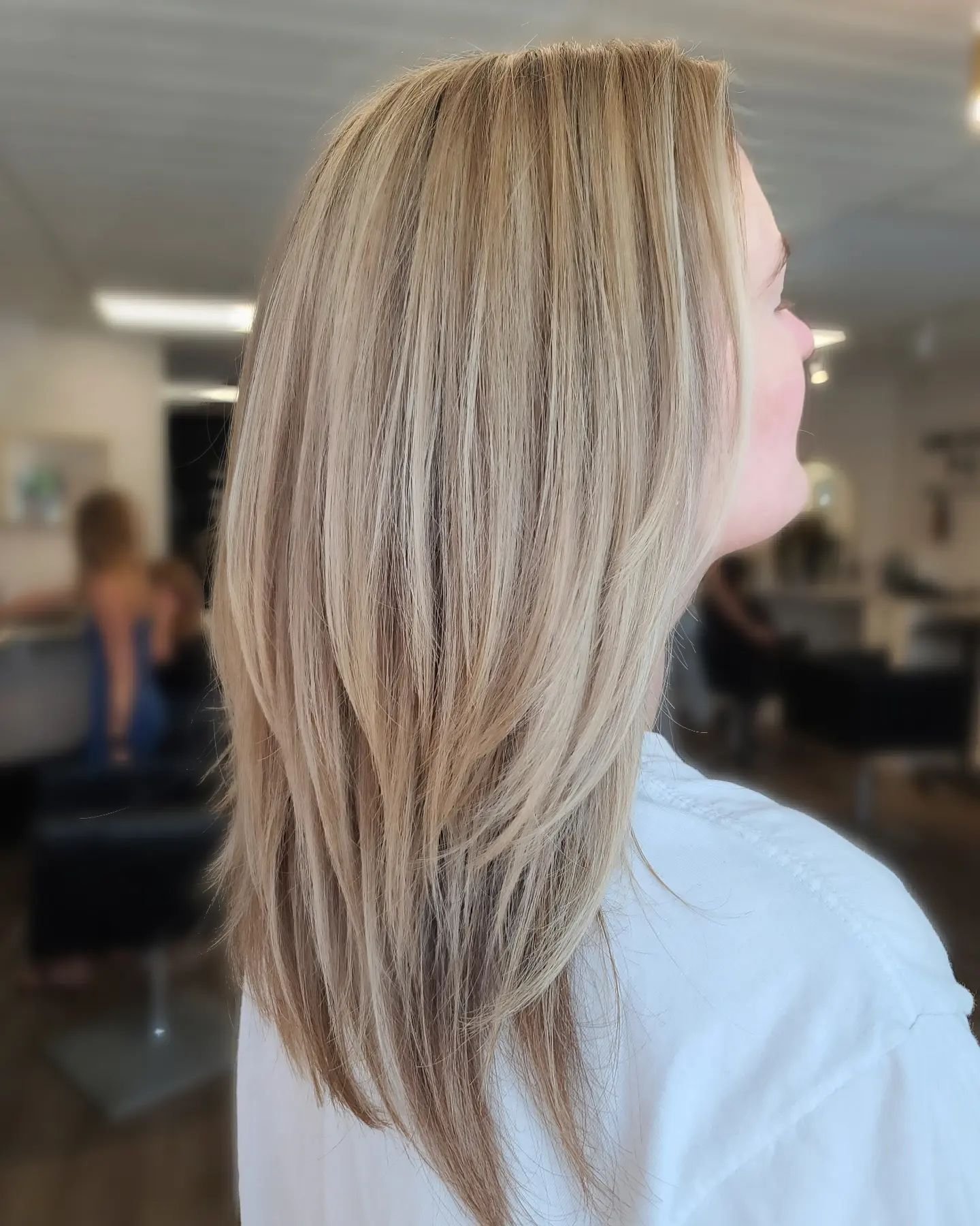 ✨️Balayage Highlight + Gloss
.
.
.
.
#brookfieldsalon #balayagehighlights #balayageexpert #blondehaircolor #blondehighlight #brookfieldhairstylist #chicagolandarea