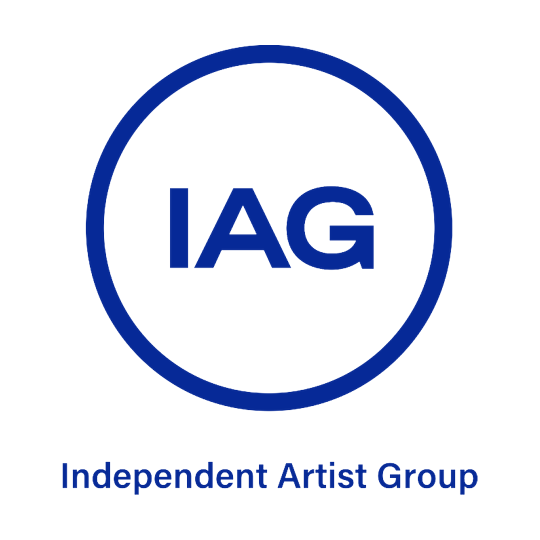 IAG_1080x1080_blue_transparent.png