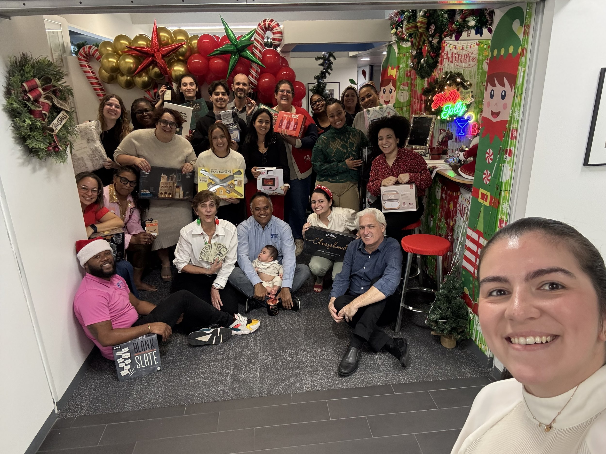 2025 MCHarry Holiday Pic