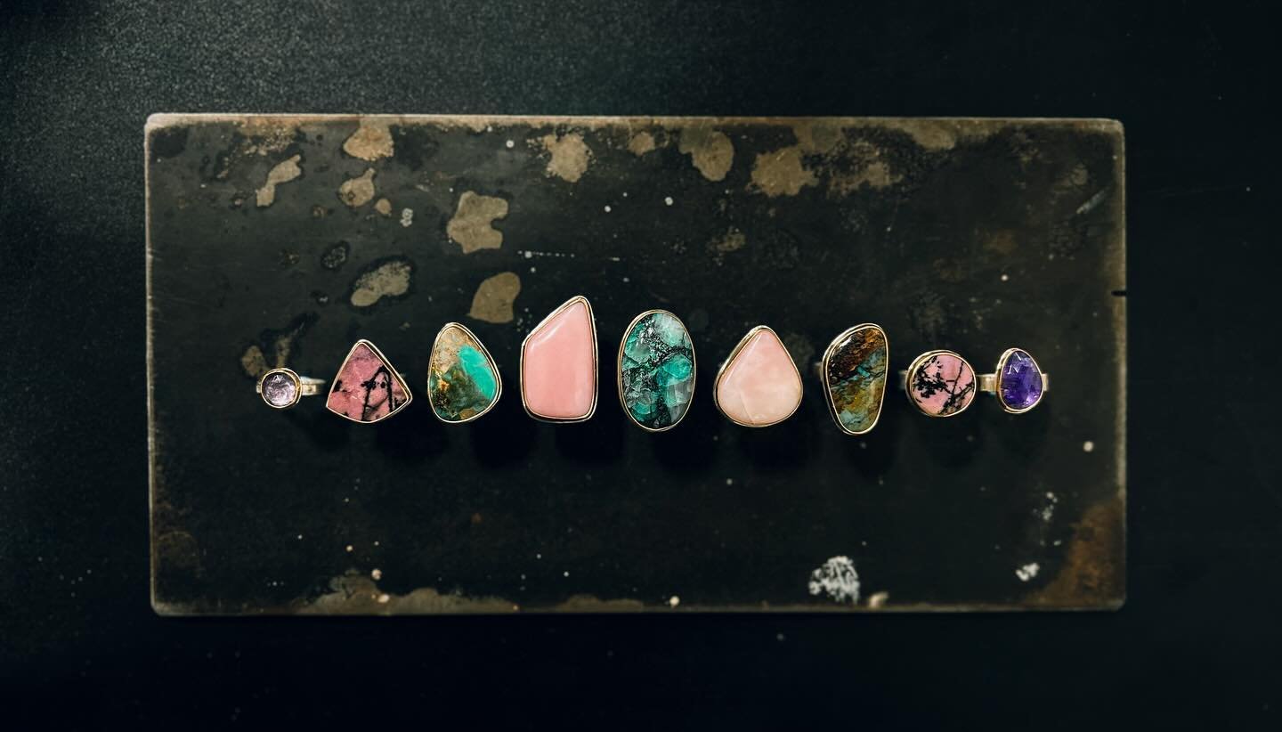 🌟 Sneak Peek Alert! 🌟 Get ready for our Pop Up Shop this Saturday! I am excited to reveal a gorgeous collection of fun new stones and a few fresh designs that will dazzle you! From the classic #JBD rings to earrings, bracelets, bolo ties, and neckl