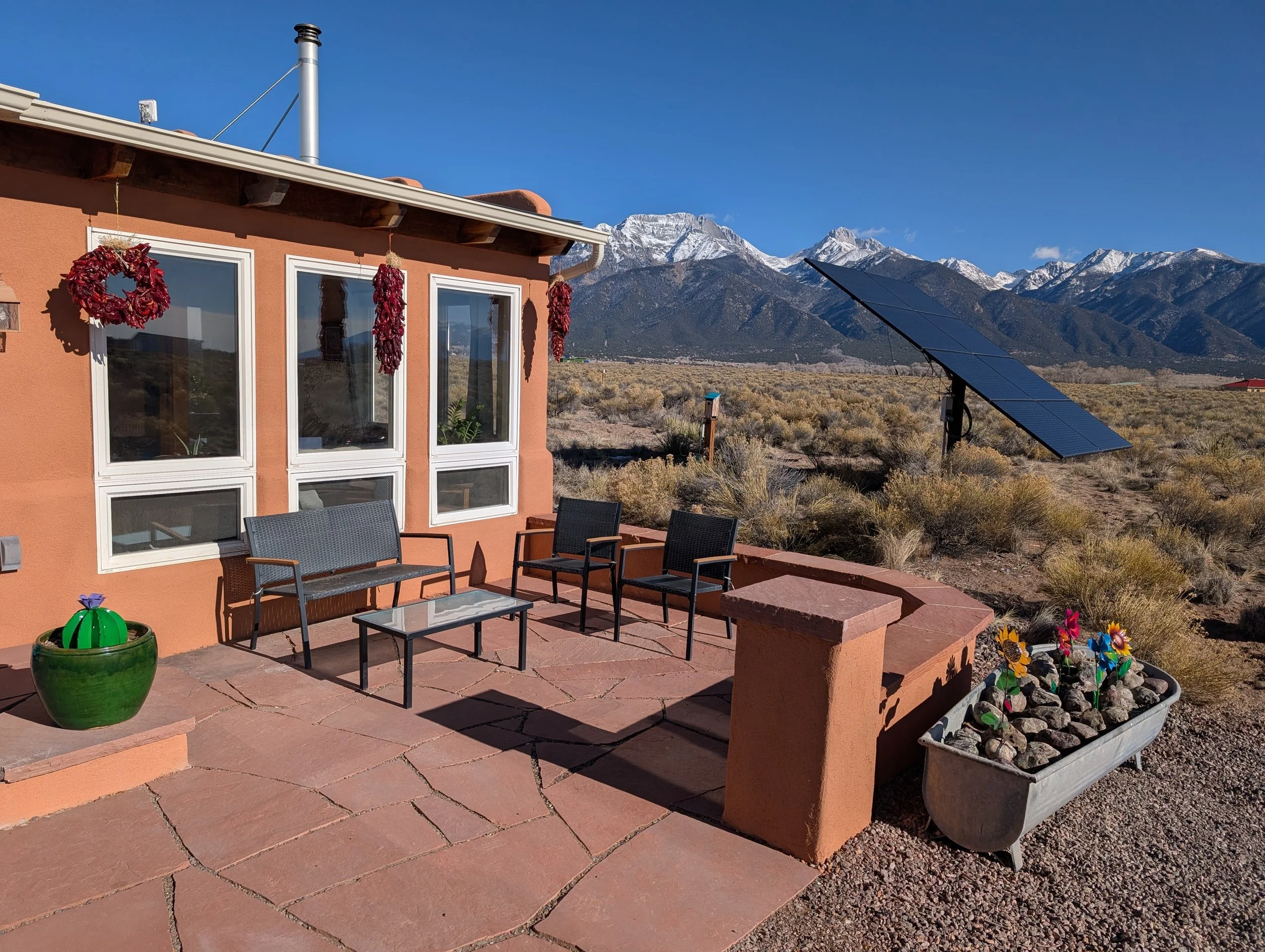 Off-Grid and Sweeping Mountain Views