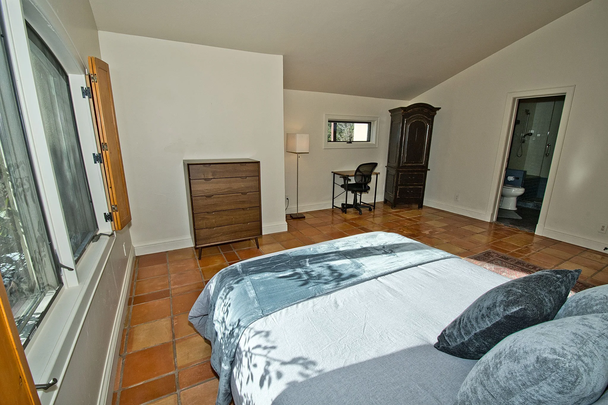 Second Master Bedroom with Attached Bathroom and Steam Sauna/Shower