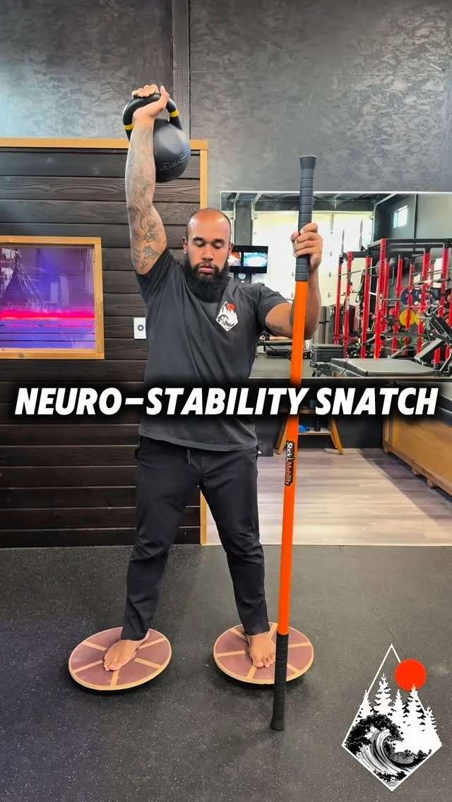 Most athletes never train this kind of control.
Standing on wobble boards forces constant micro-adjustments through your feet, ankles, and hips — activating stabilizers that normally stay dormant. Add a kettlebell snatch, and now your nervous s