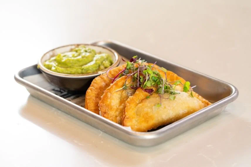 jw-houjw-empanadas-22552_Classic-Hor.jpeg