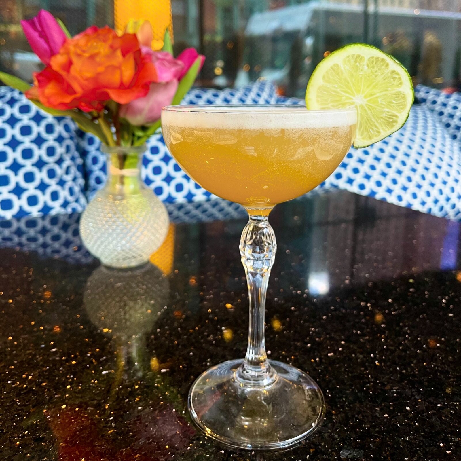 Manifesting warmer temps with one of our favorite cocktails the DOWN IN KOKOMO - plantation pineapple rum, cruzan passionfruit rum, pineapple &amp; lime juice! 🍍💐☀️

#daiquiririff #chicagococktails #alpanasrestaurant #goldcoastchicago #downtownchic