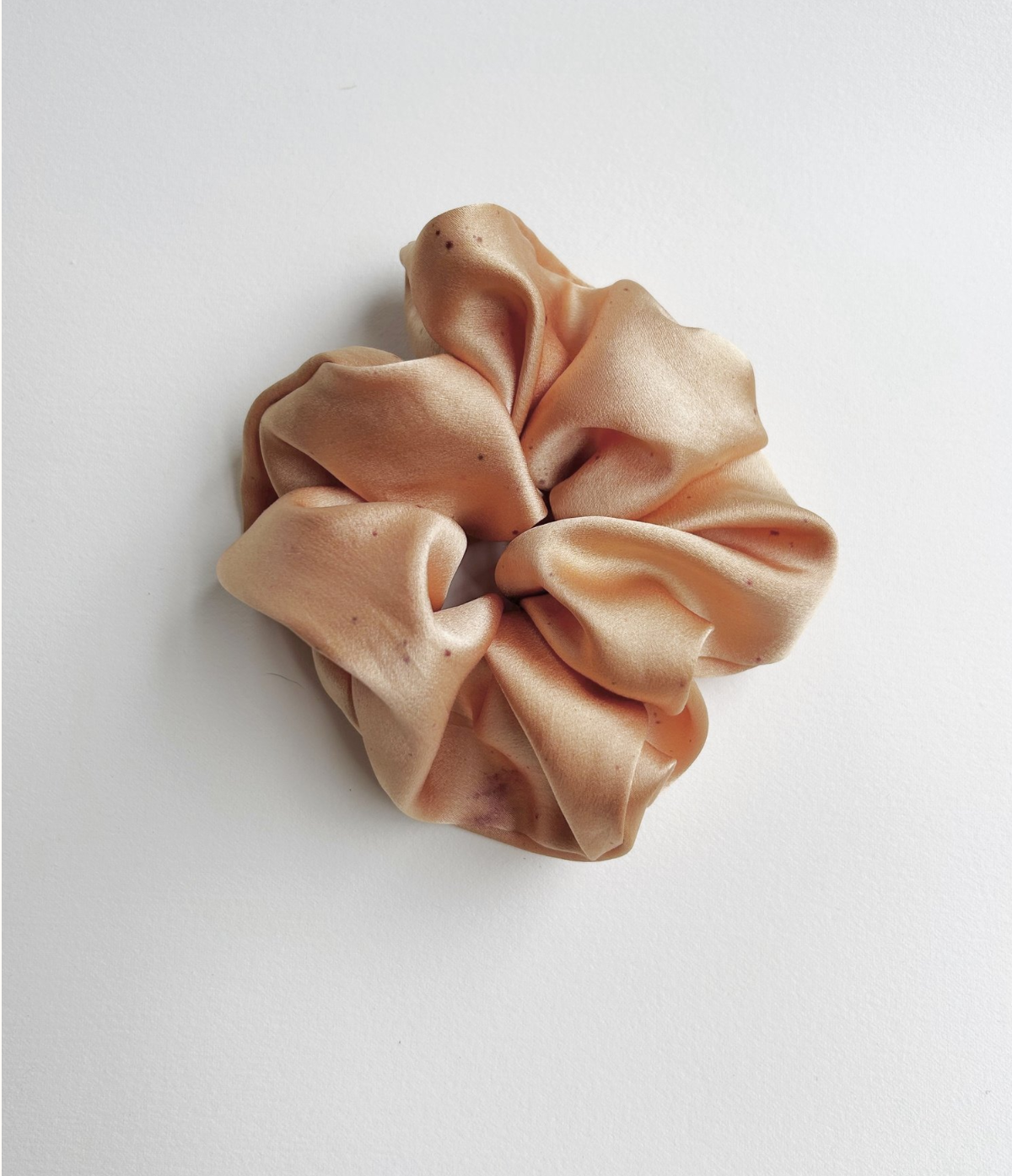 peach - scrunchie.png