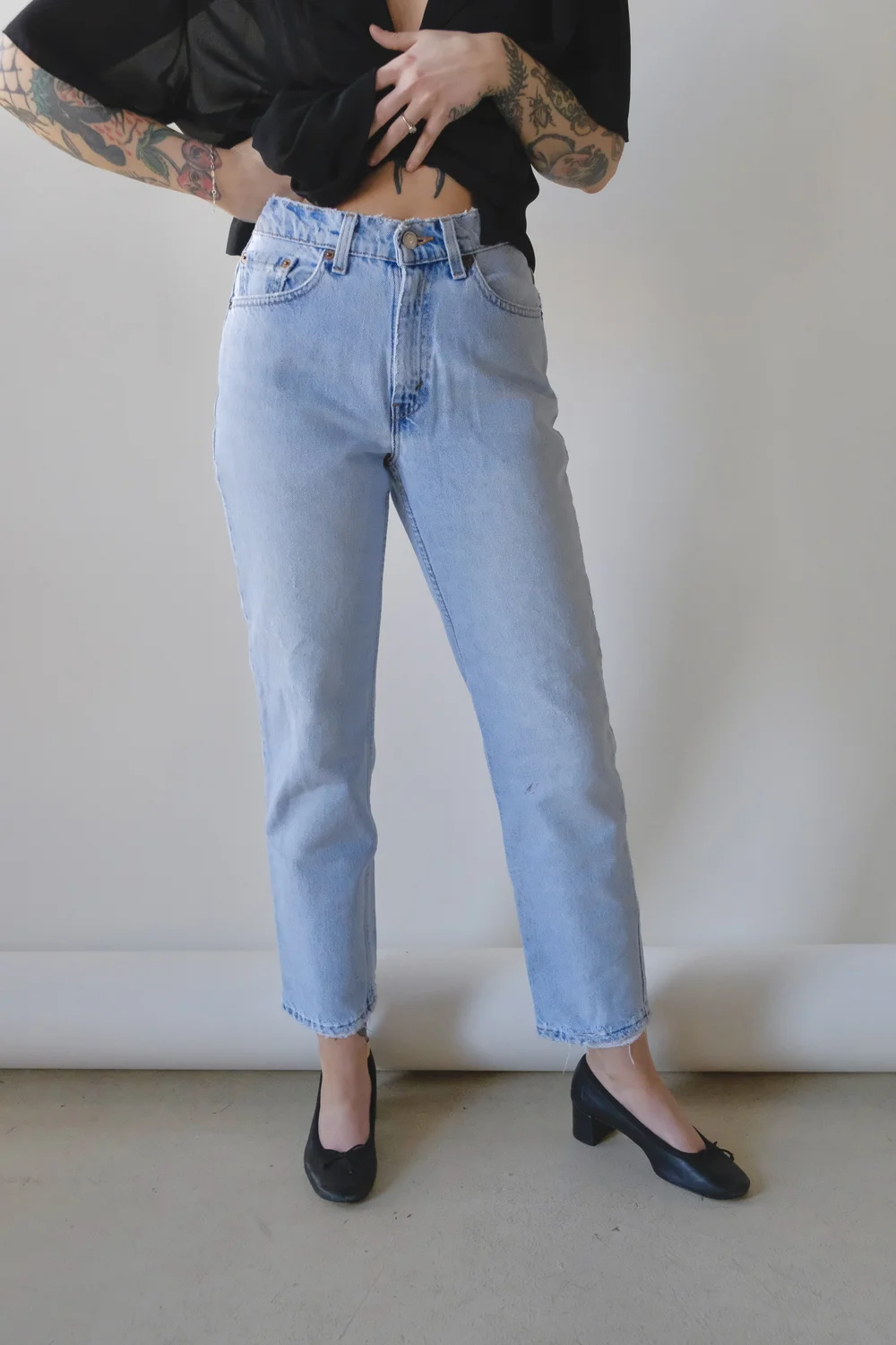 26x27 Levi 512 — Rosewood Clothing Co.