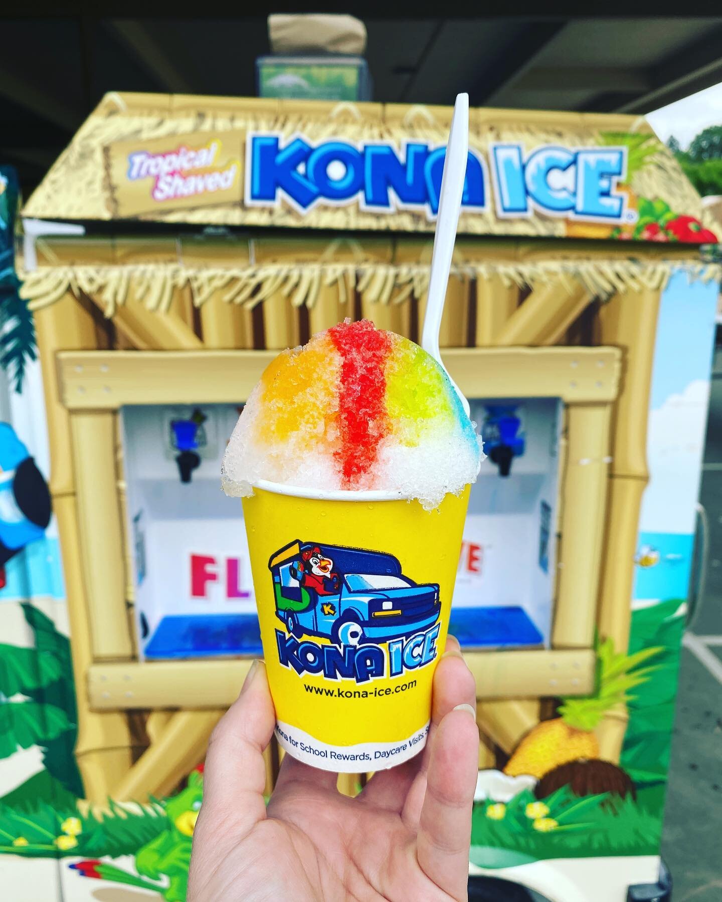 Come get some shaved ice from @konaiceoftigardandhillsboro 🍧 They&rsquo;ll be here until 7!