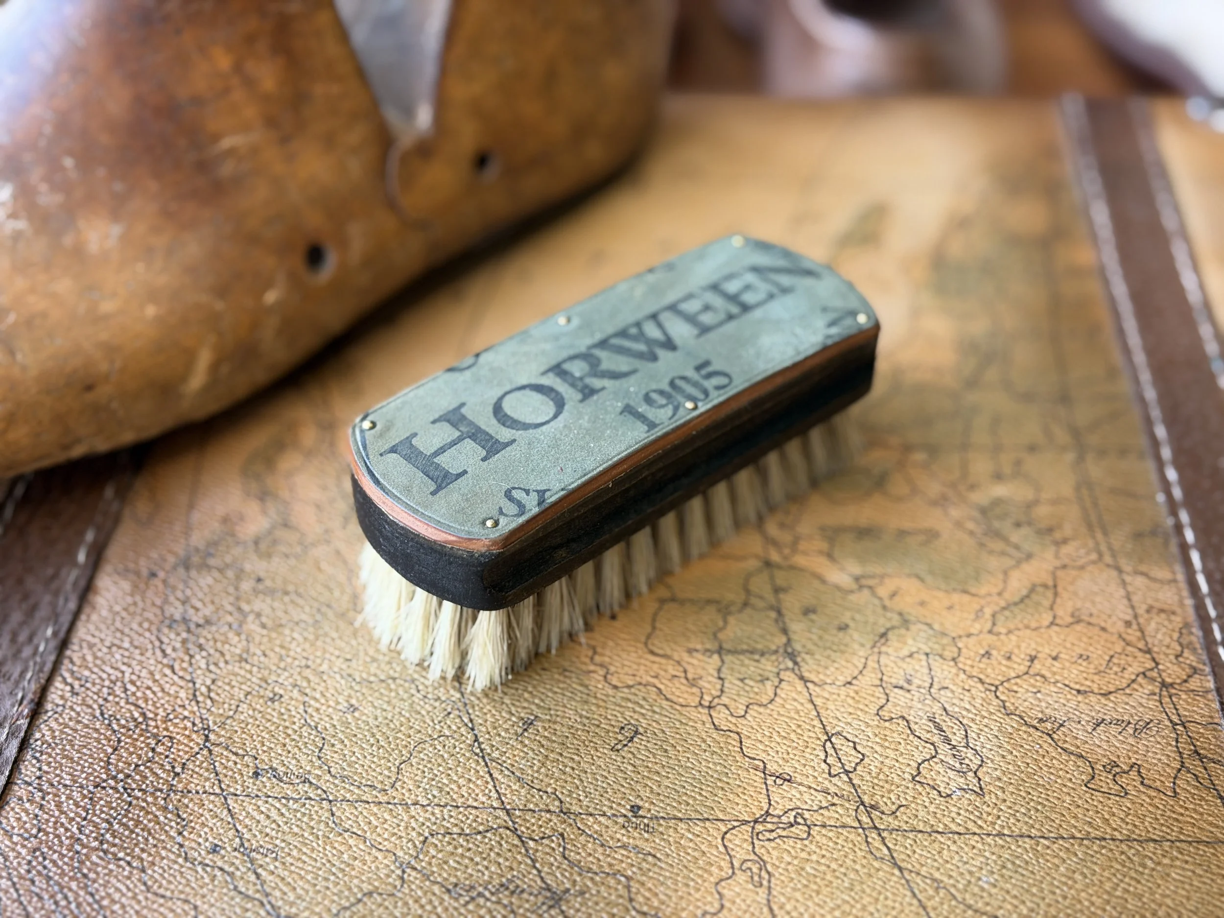 4.5" Small Horween Shell Firm Hog Bristle Brush