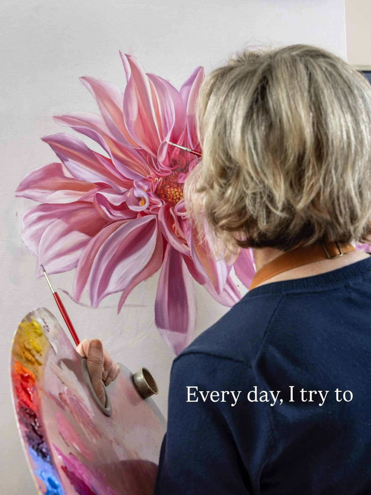 Every day, I try to do some little thing that adds, perhaps a little bit, to the beauty of the world.  Because beauty matters, in even the smallest of moments, because that may be all there is. 

#contemporaryrealism #stilllife #artstudiolife