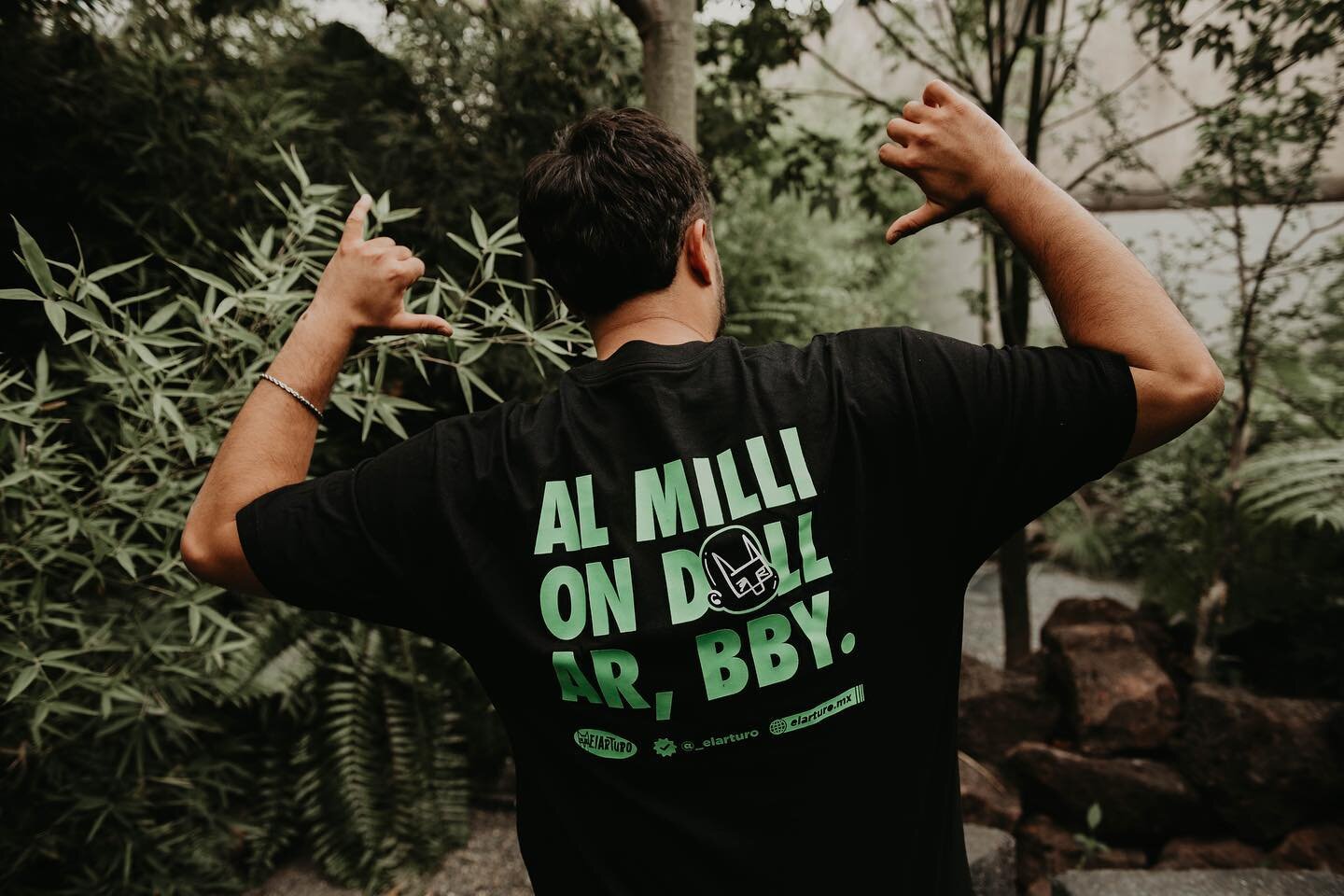 Merchcoles con M de (Al )Million Dollar Baby 🤠 

Checa toda la merch de @_elarturo en su tienda oficial (link en bio) 🔝🥵