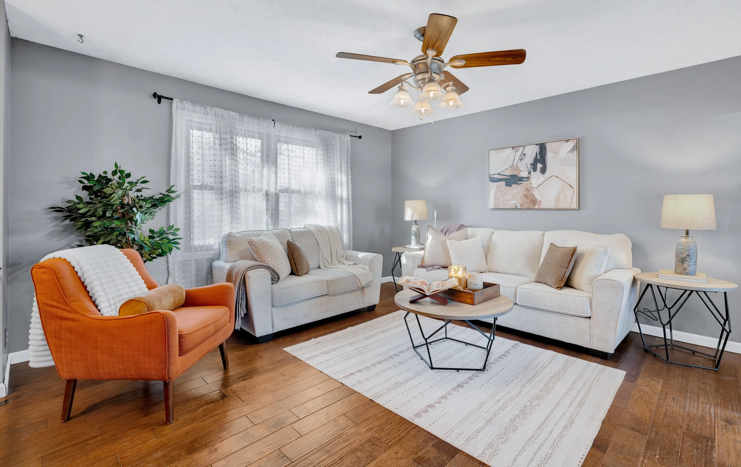 Virtual Staging vs. Physical Staging: What Makes Sense for Your Listing