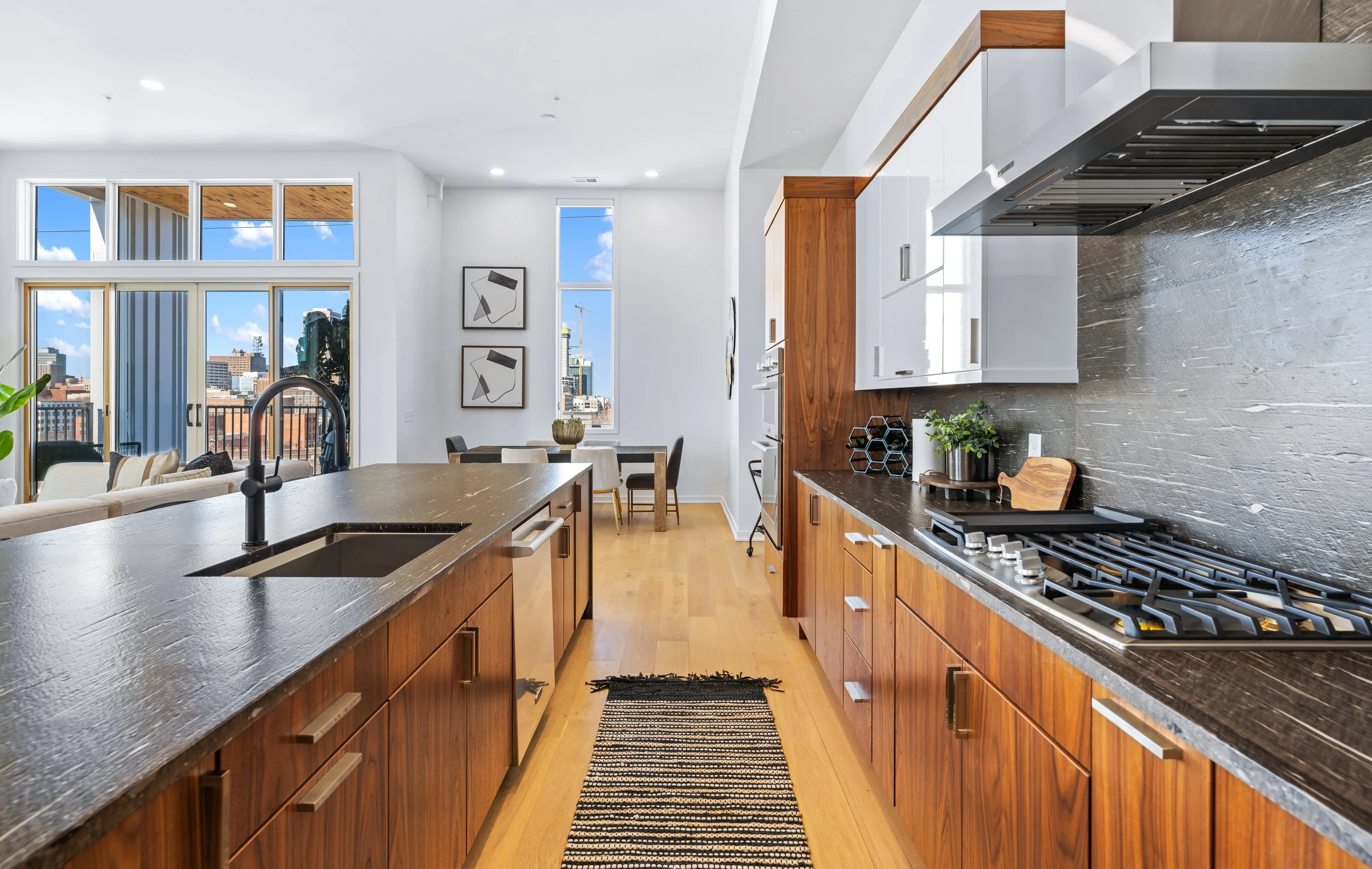 the relocating buyer: why out-of-town buyers need more than photos