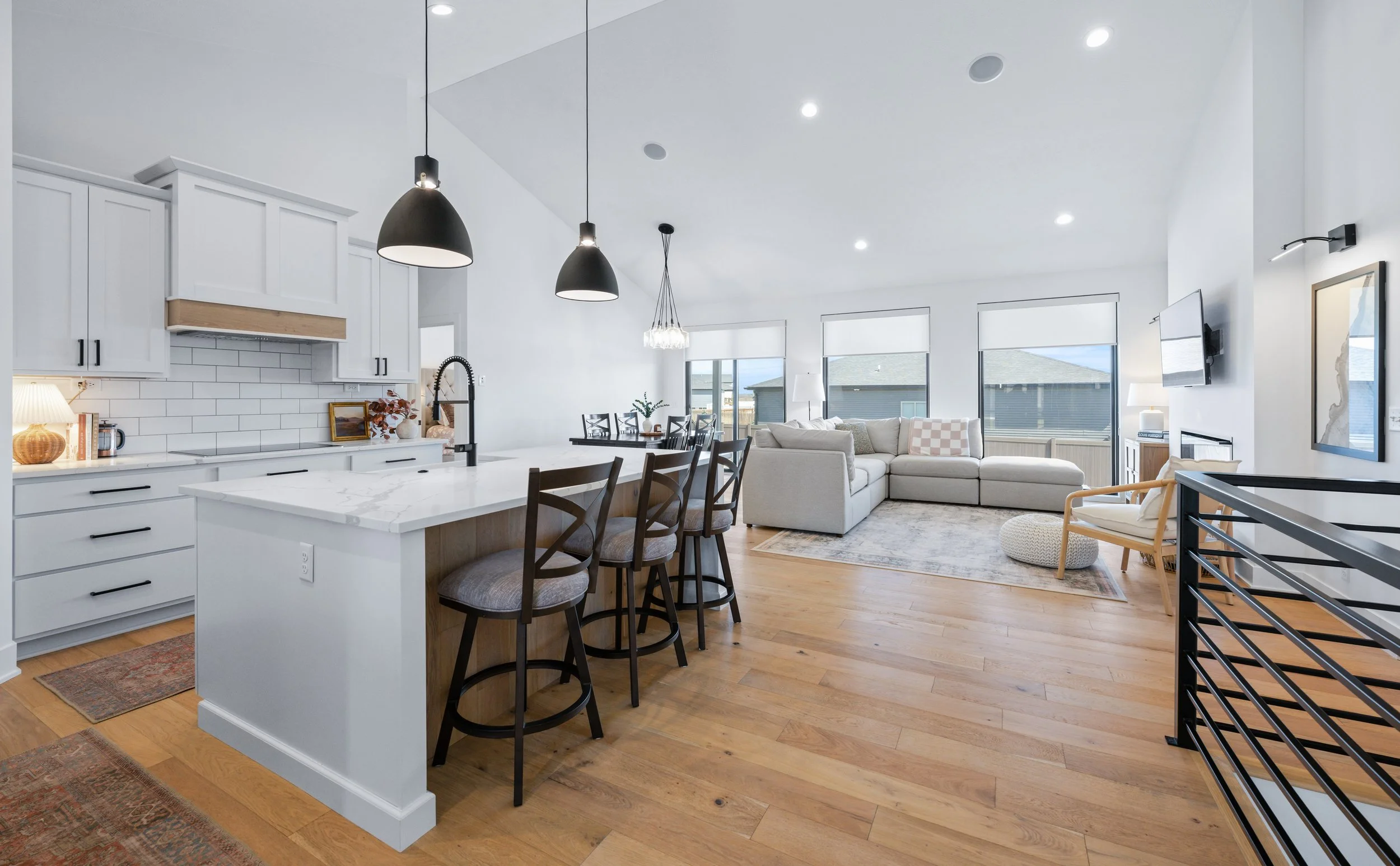 6724 Verano Drive-4.jpg