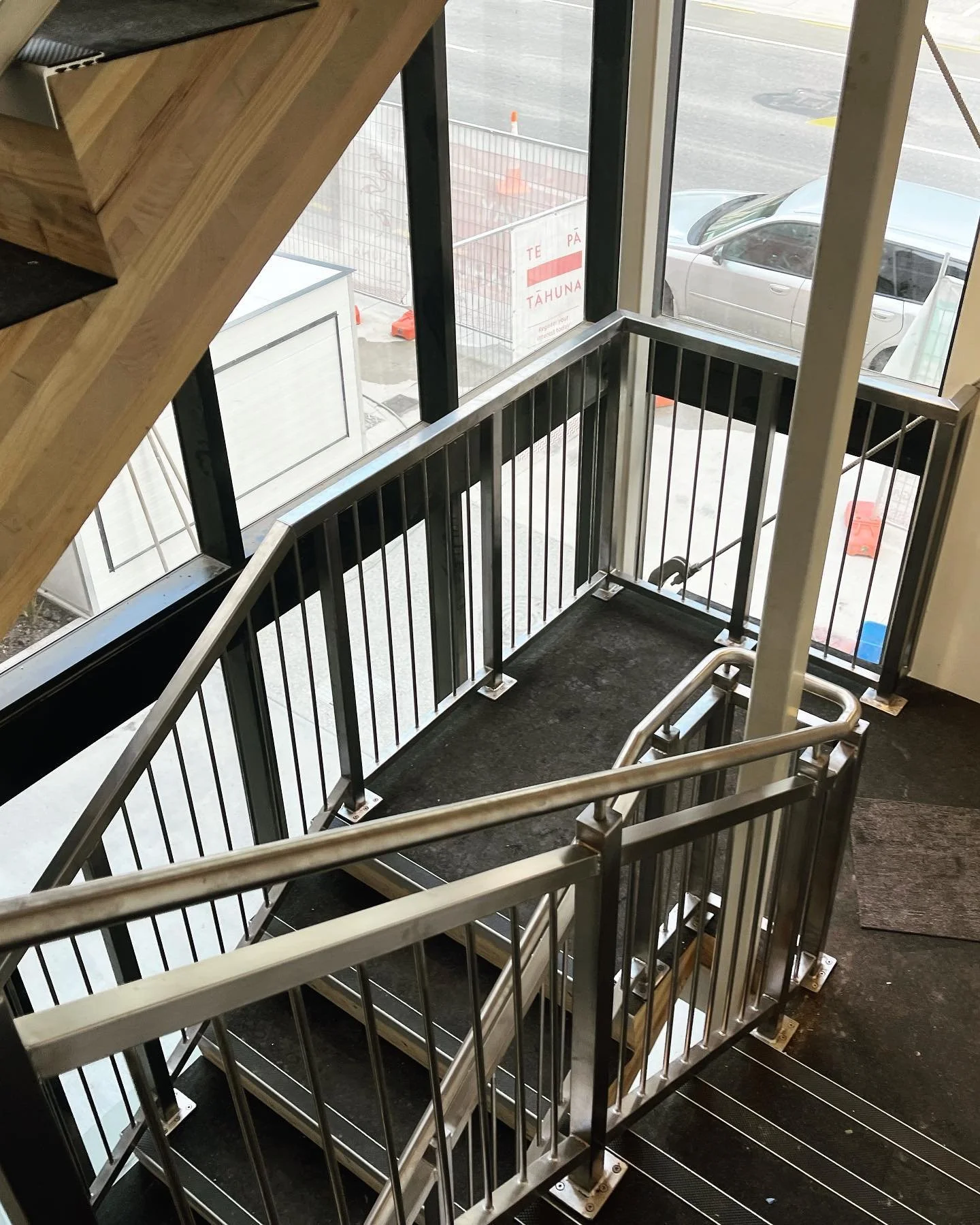 stainless steel handrails & balustrades