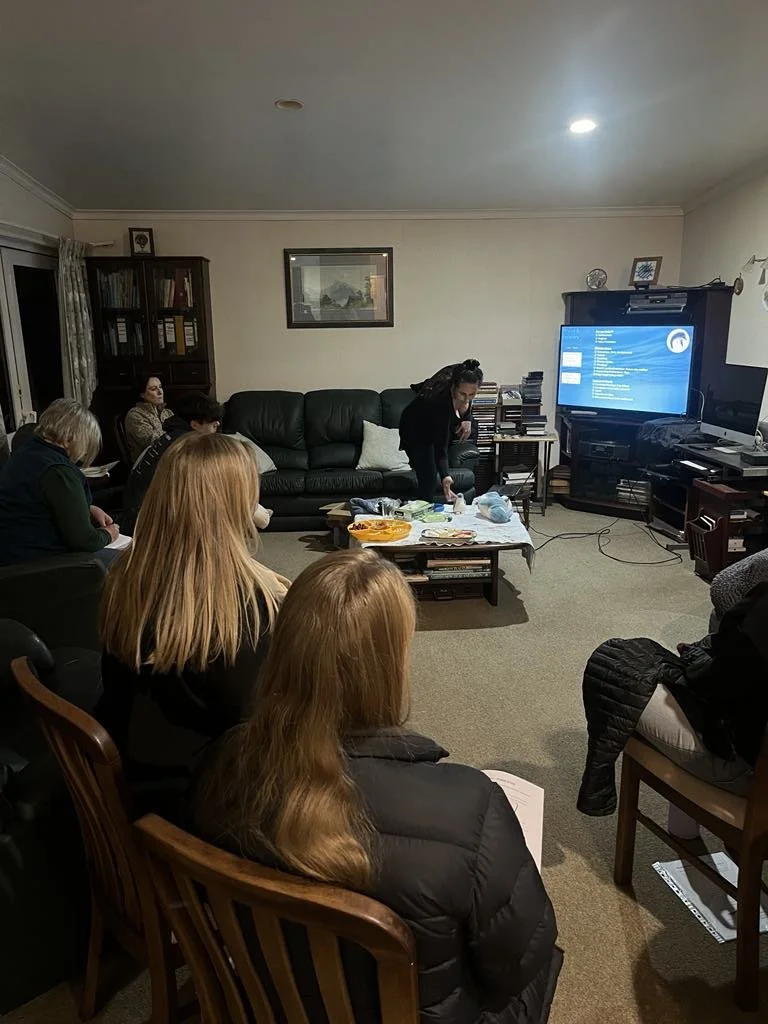 Community Programme Manager hosts a rescue education session with Western Bay Wildlife Trust. Image Credit: Vicki Woodcraft