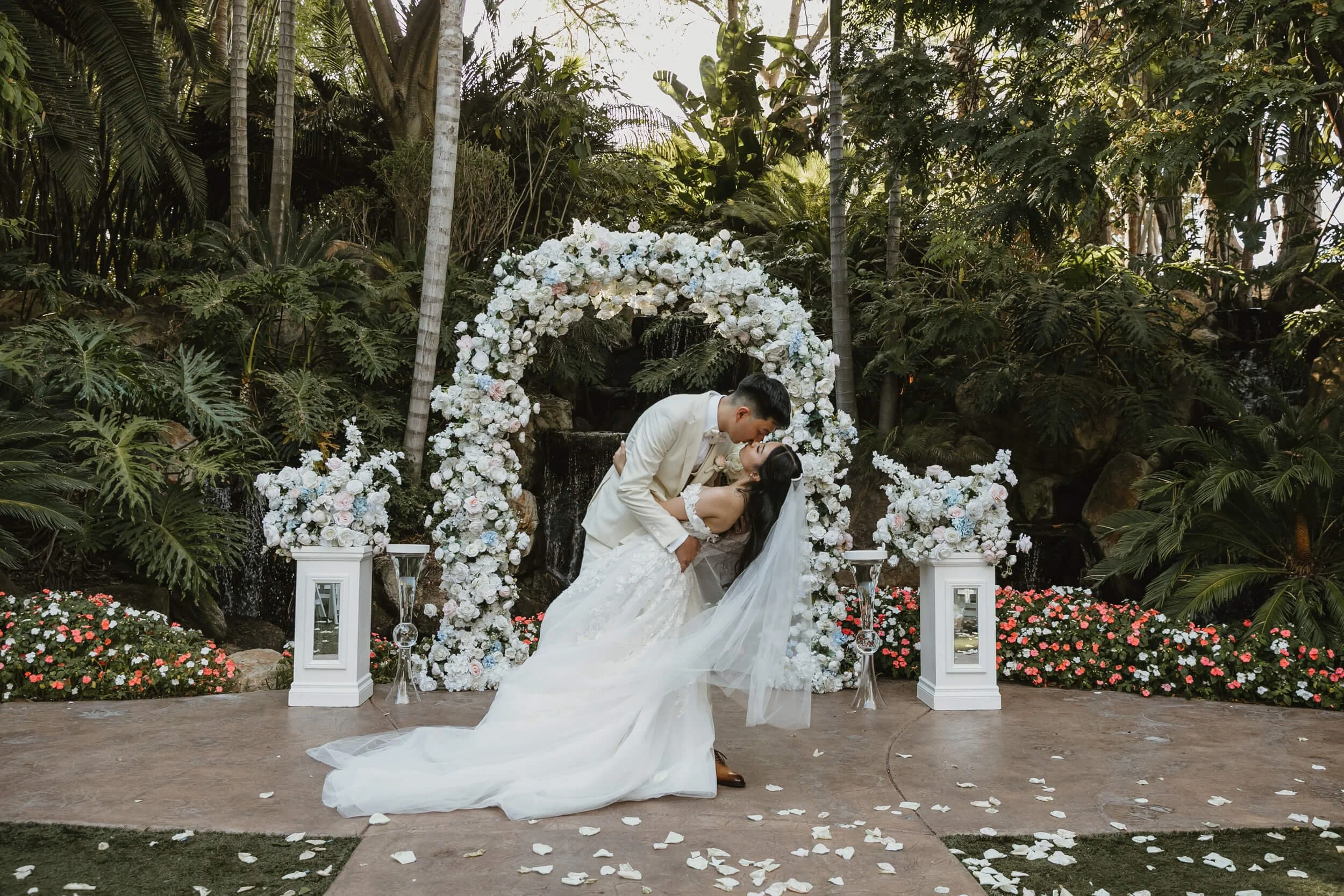 Grand Tradition Estate Wedding-0045.jpg