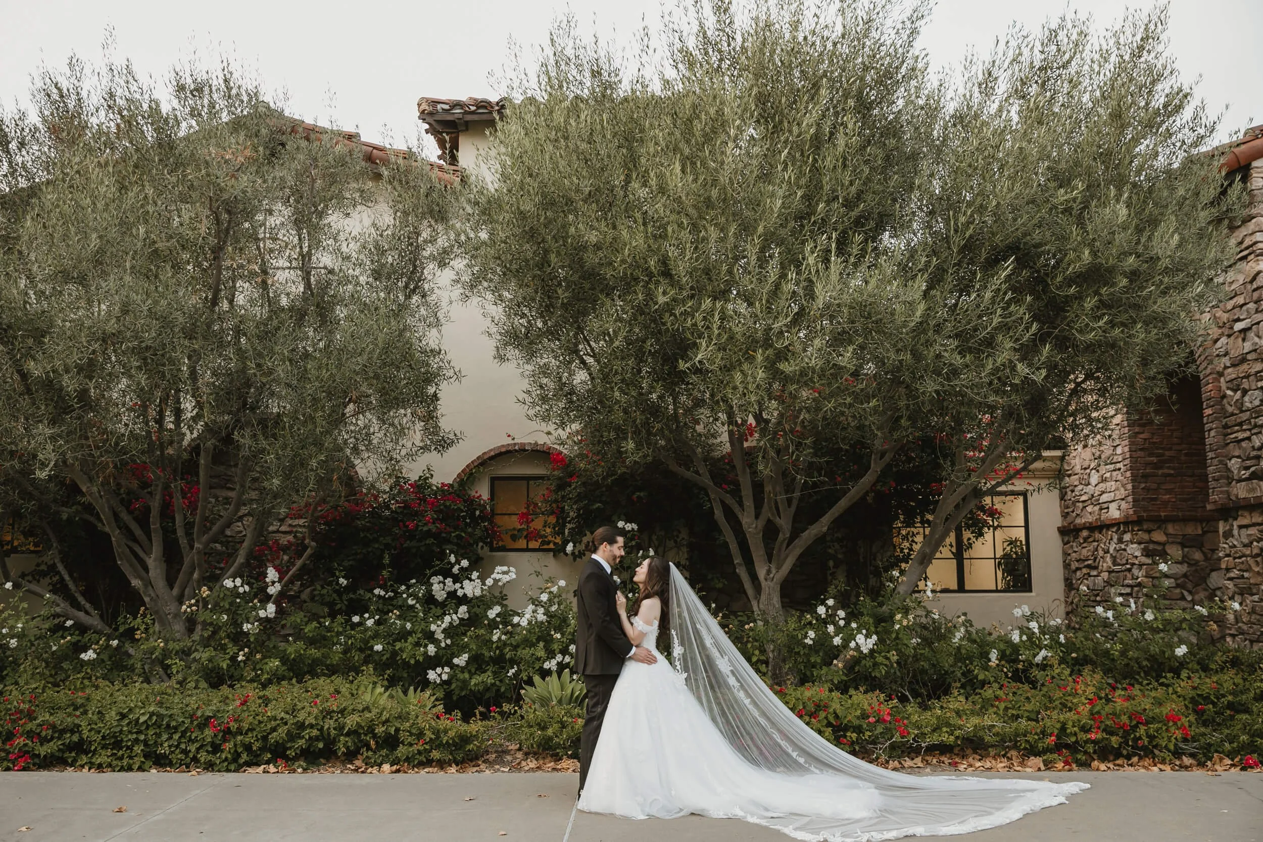 Aliso Viejo Community Center Wedding-0045.jpg