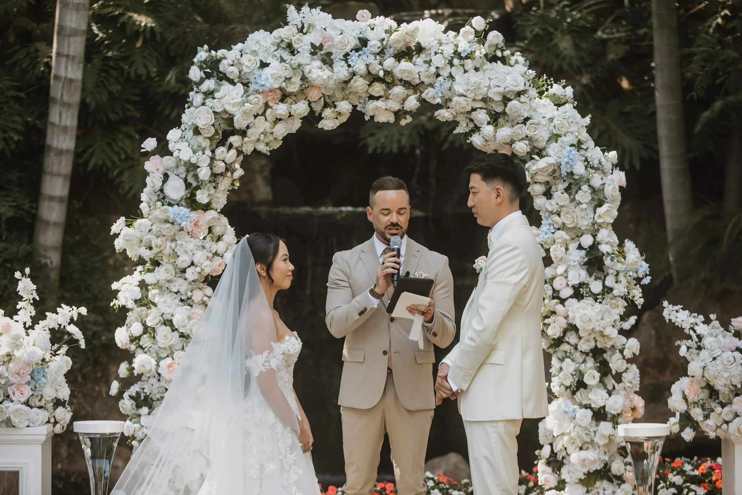 Grand Tradition Estate Wedding-0028.jpg