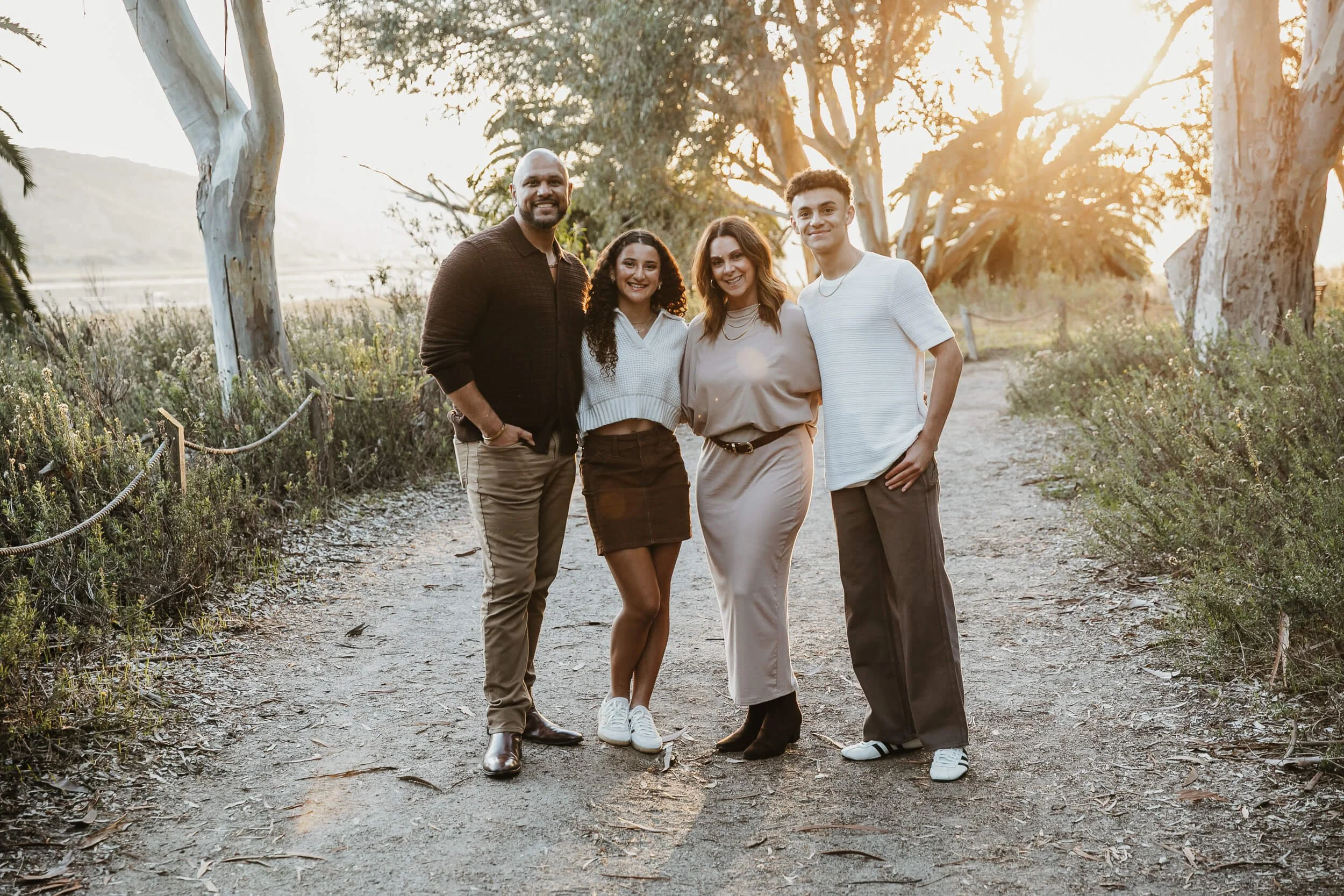 Batiquitos Lagoon Trail Mini Session-0022.jpg