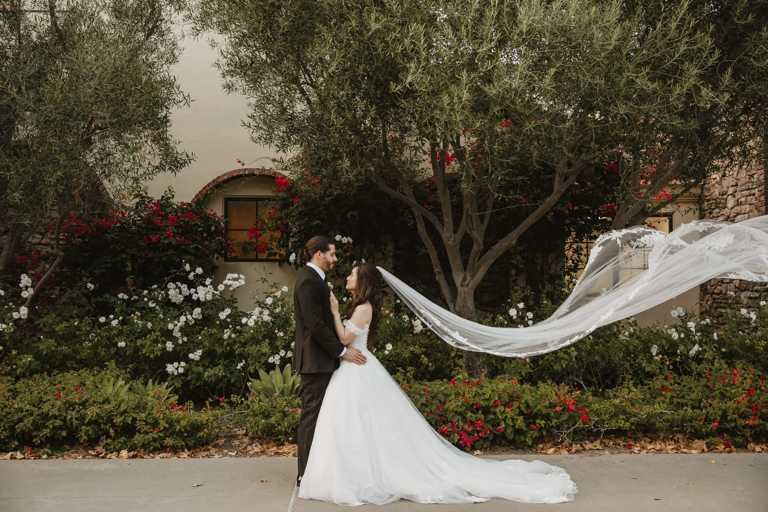 Aliso Viejo Community Center Wedding-0044.jpg