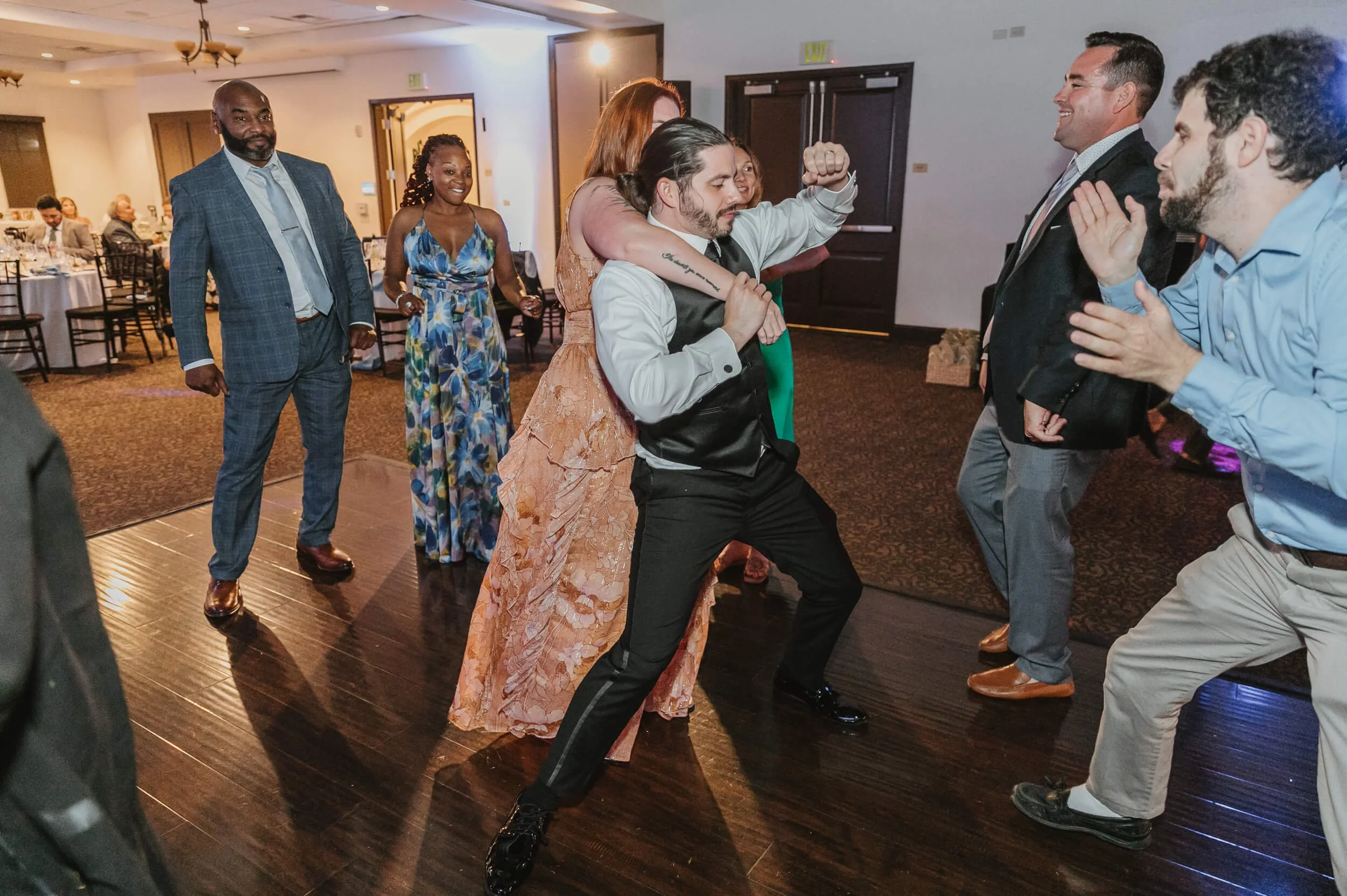 Aliso Viejo Community Center Wedding-0073.jpg