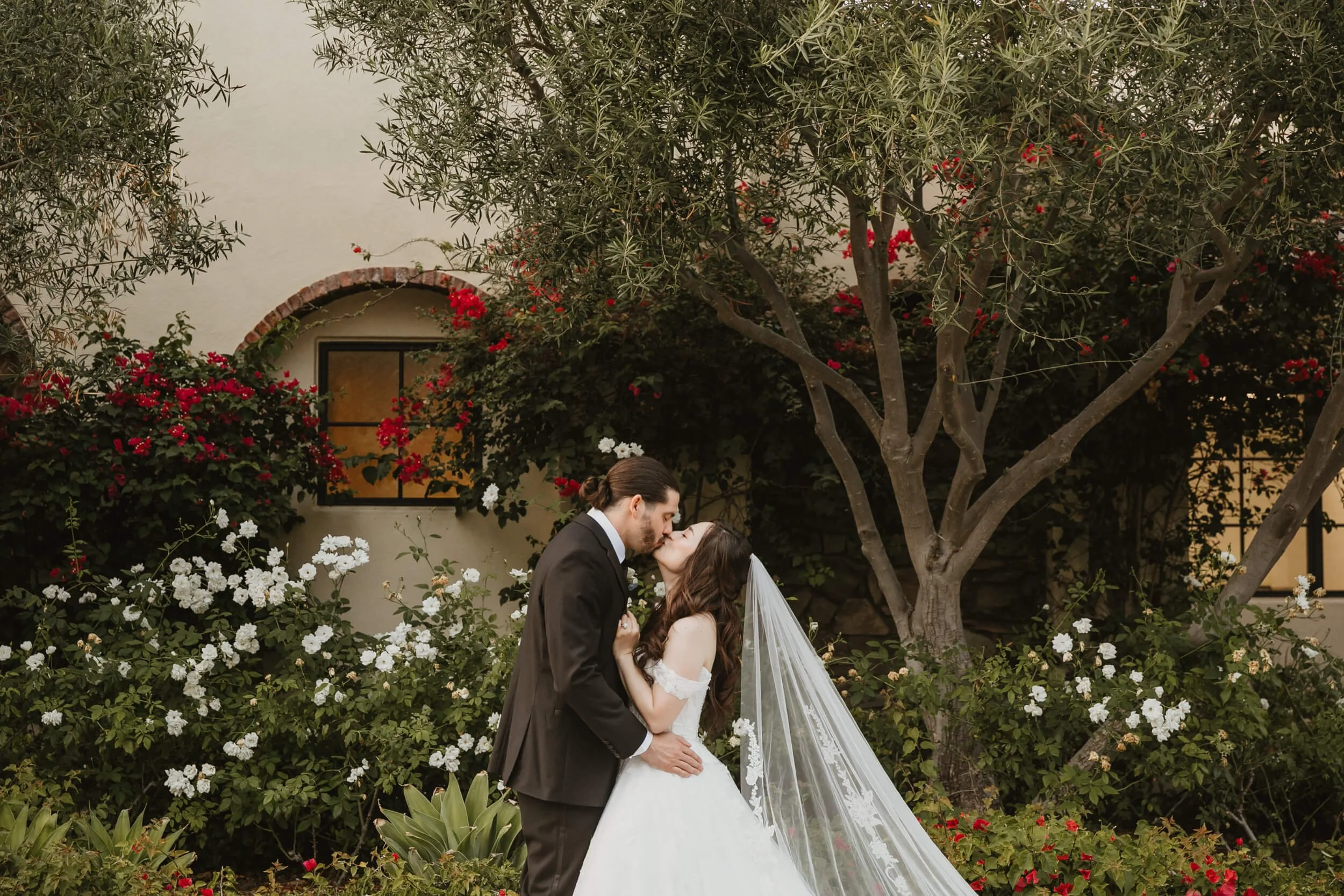 Aliso Viejo Community Center Wedding-0046.jpg