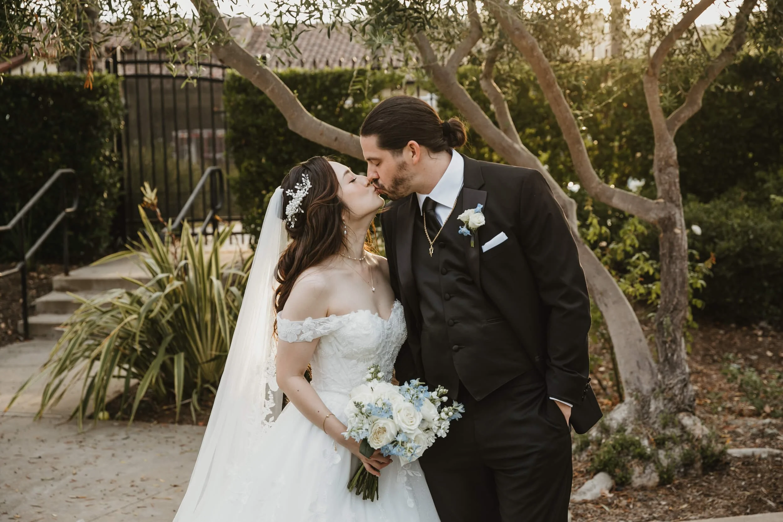 Aliso Viejo Community Center Wedding-0039.jpg