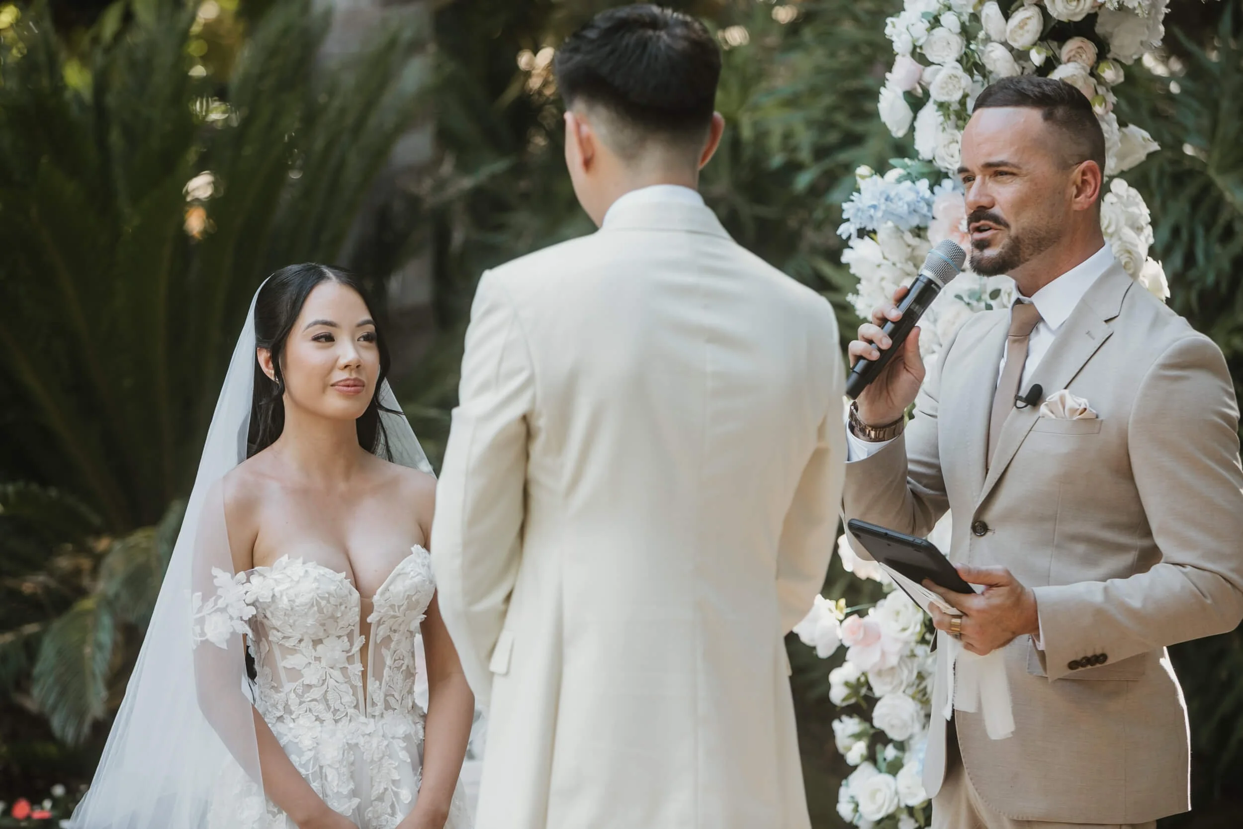 Grand Tradition Estate Wedding-0027.jpg