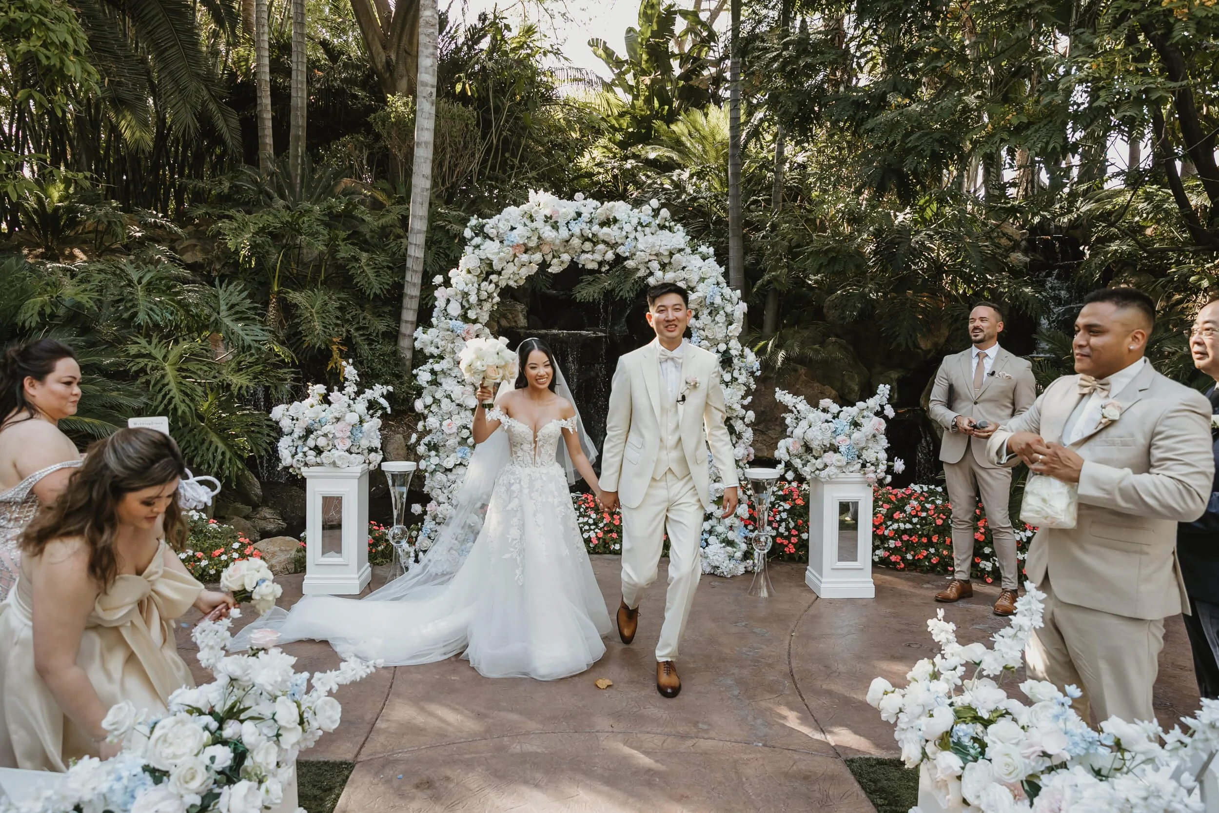 Grand Tradition Estate Wedding-0043.jpg