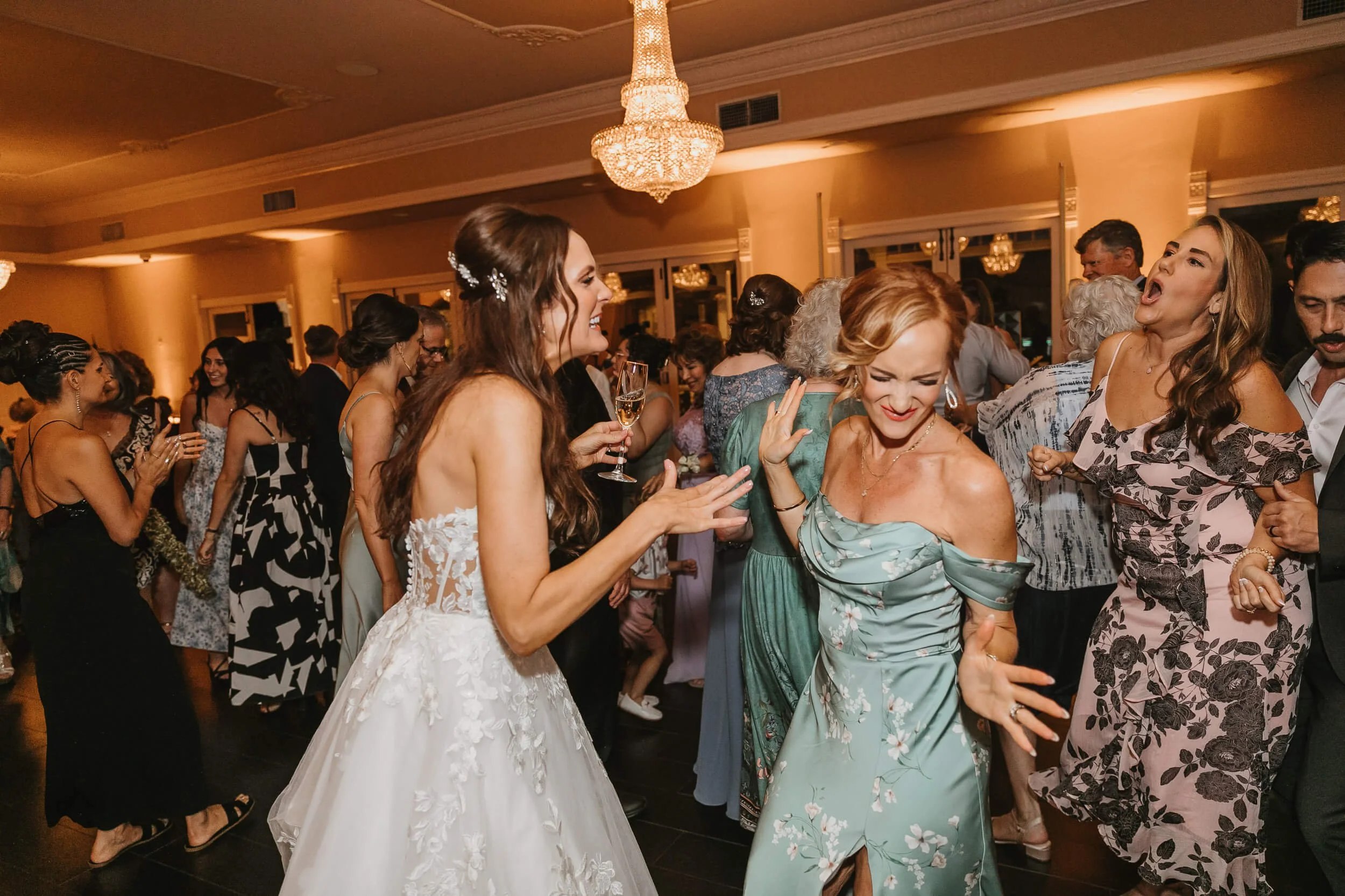 Grand Tradition Estate & Gardens Wedding-0064.jpg