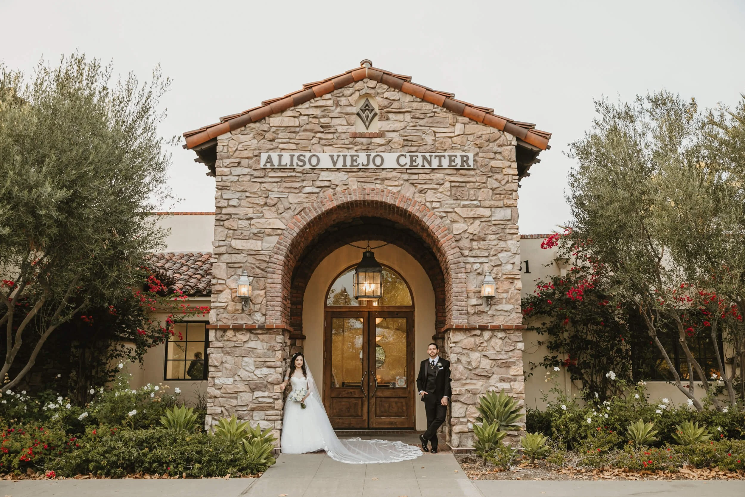 Aliso Viejo Community Center Wedding-0042.jpg