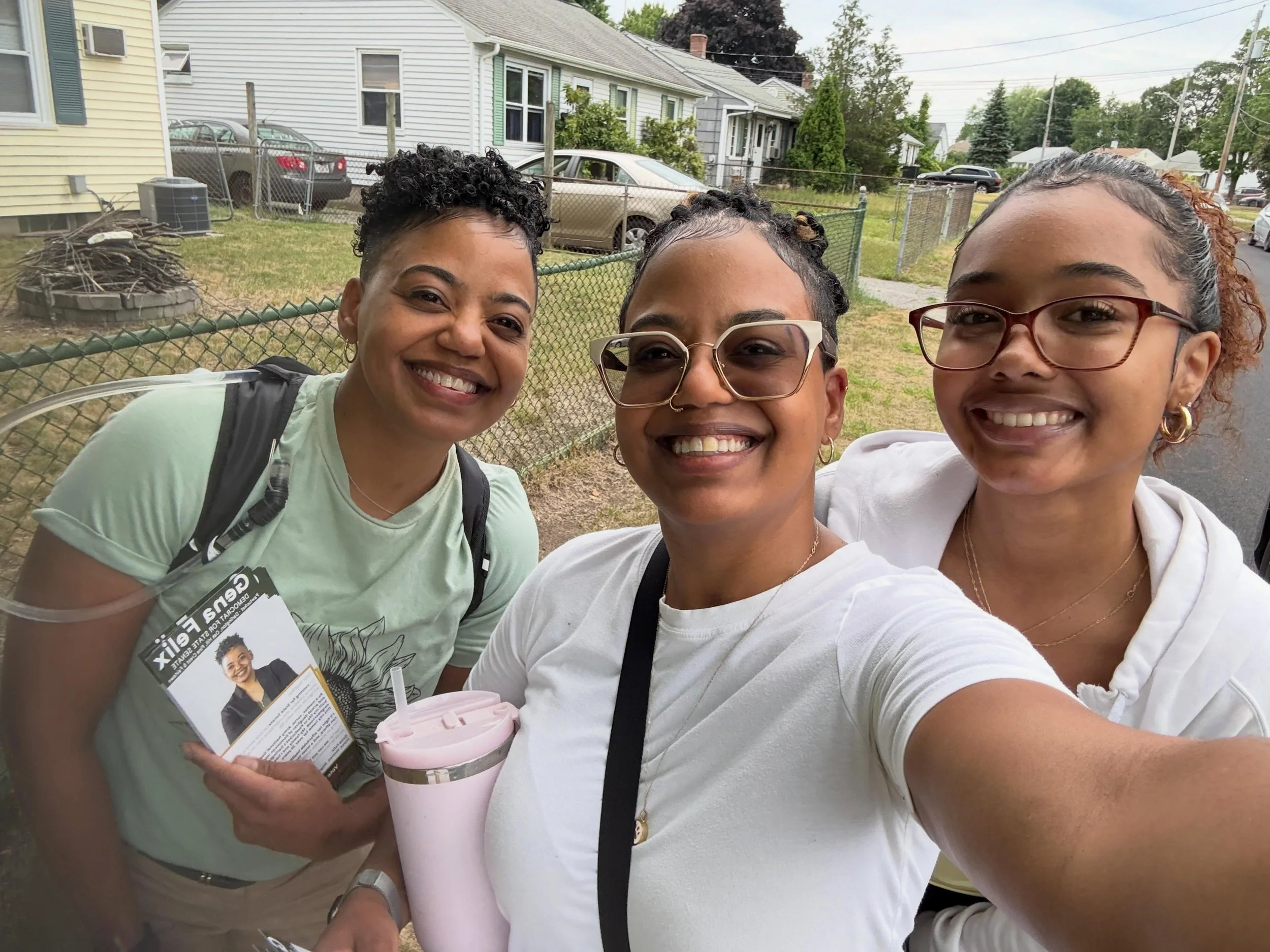 First canvass of the campaign! 💙

It still feels a little surreal that my sister, @genafelixri, and I are both running this year. I&rsquo;m so grateful to everyone who&rsquo;s already showing up, knocking doors, and supporting our campaigns. 💕

If 