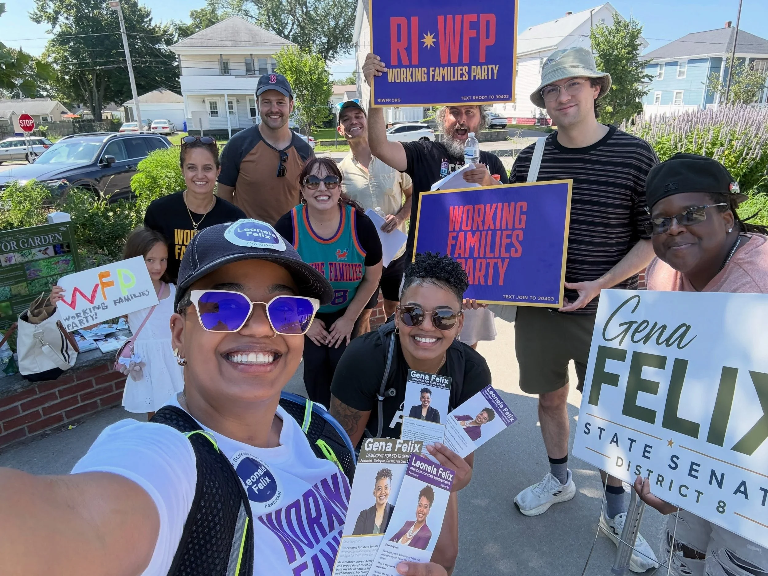 Huge thank you to all the @riwfp and @reclaimri volunteers who joined us for this morning&rsquo;s canvass! ☀️🙌🏾

The sun was brutal, but we kept going and had some amazing conversations with neighbors across the District. I&rsquo;m so grateful to e