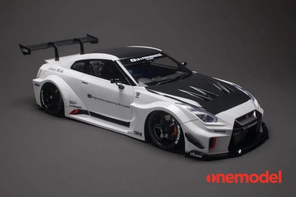 TOP SPEED 1/18 LB-Silhouette WORKS GT … TOP SPEED 1/18 - NISSAN 35GT-RR Vers 1 - LB-Silhouette Works