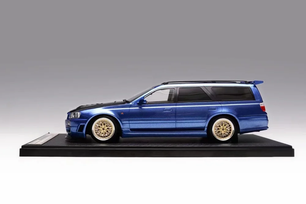 IVY 1/18 Nissan Stagea R34 — SIX6PEED