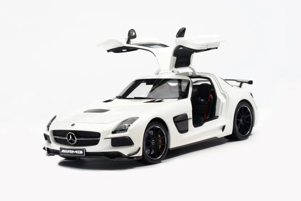 MINICHAMPS メルセデス ベンツ SLS AMG 1/18 未開封 Minichamps 1:18 Mercedes-Benz SLS AMG Year 2010 silver